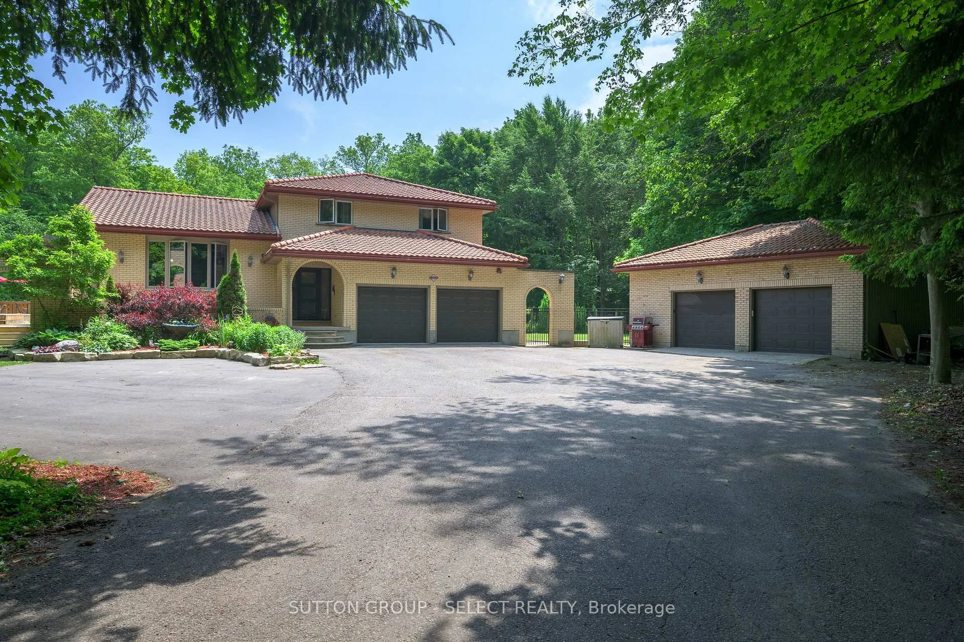 Photo 1 of 40979 Major Line, St. Thomas — HOMEH