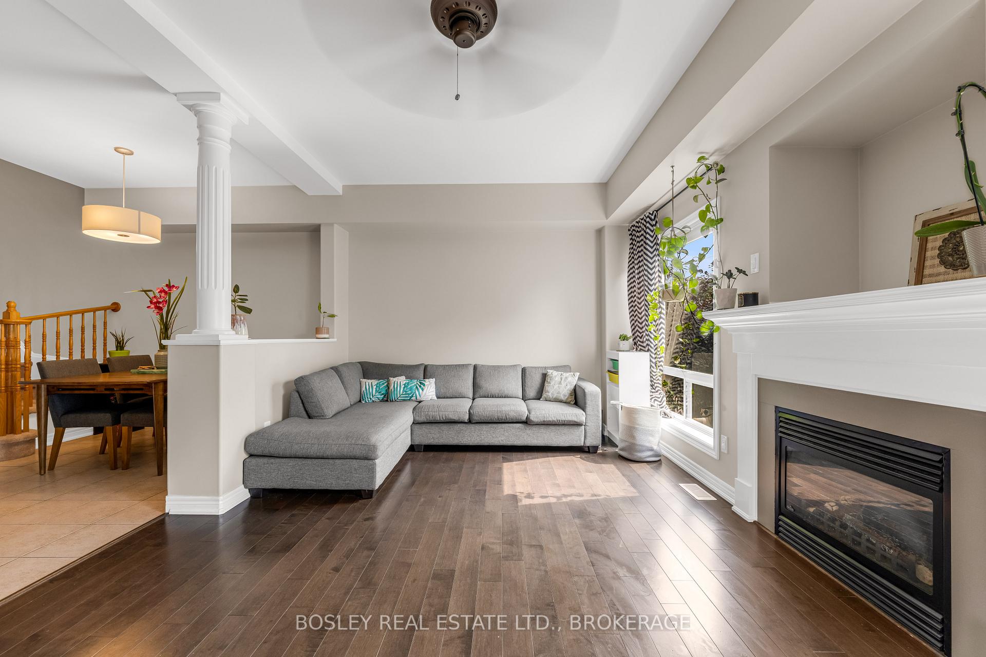Photo 2 of 5 Chloe Street, St. Catharines, E. Chester — HOMEH