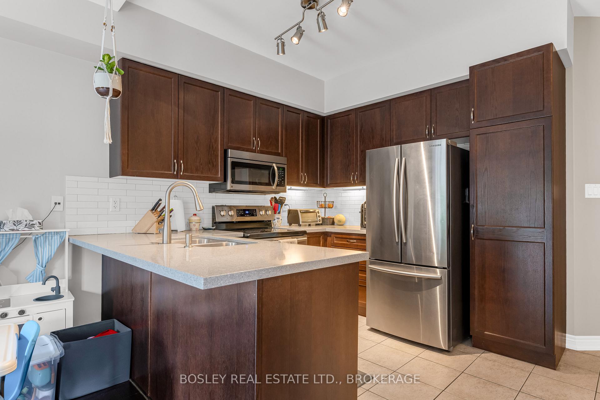 Photo 10 of 5 Chloe Street, St. Catharines, E. Chester — HOMEH