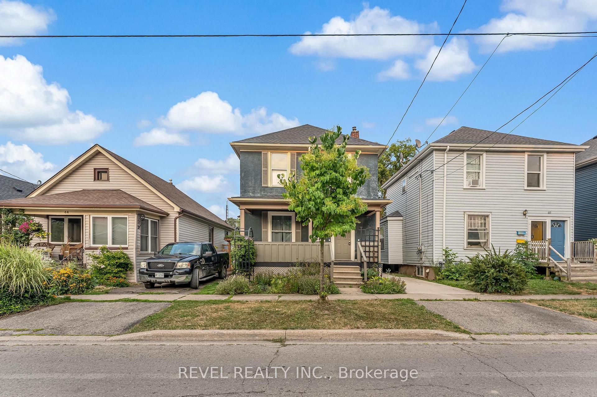 Photo 5 of 42 Berryman Avenue, St. Catharines, E. Chester — HOMEH