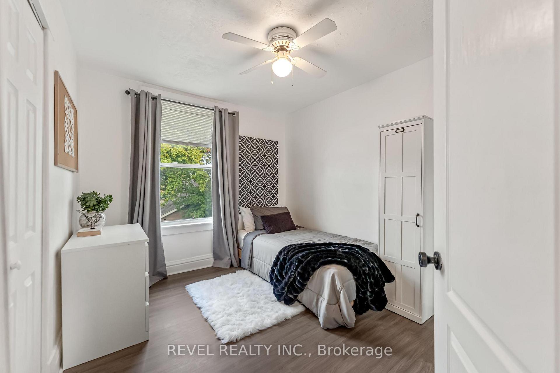 Photo 22 of 42 Berryman Avenue, St. Catharines, E. Chester — HOMEH