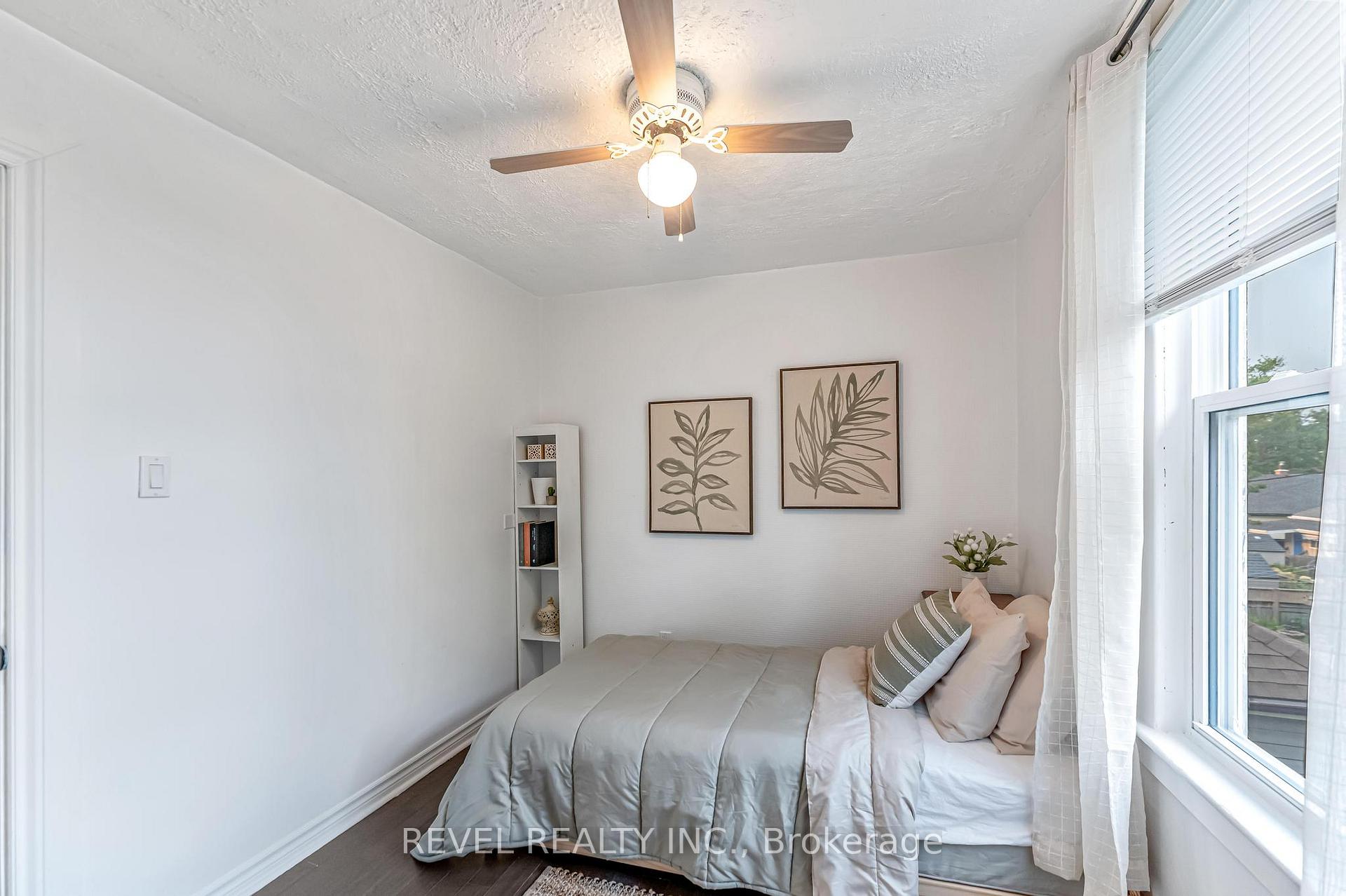 Photo 25 of 42 Berryman Avenue, St. Catharines, E. Chester — HOMEH