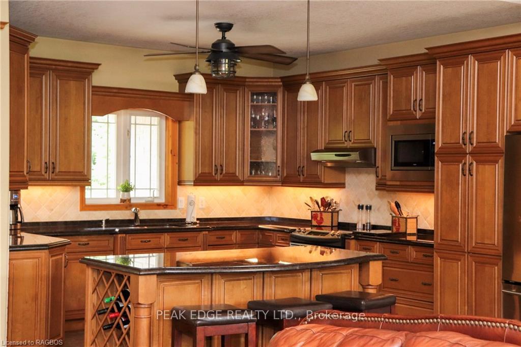 Photo 12 of 2511 George Parkway, Springwater, Snow Valley — HOMEH