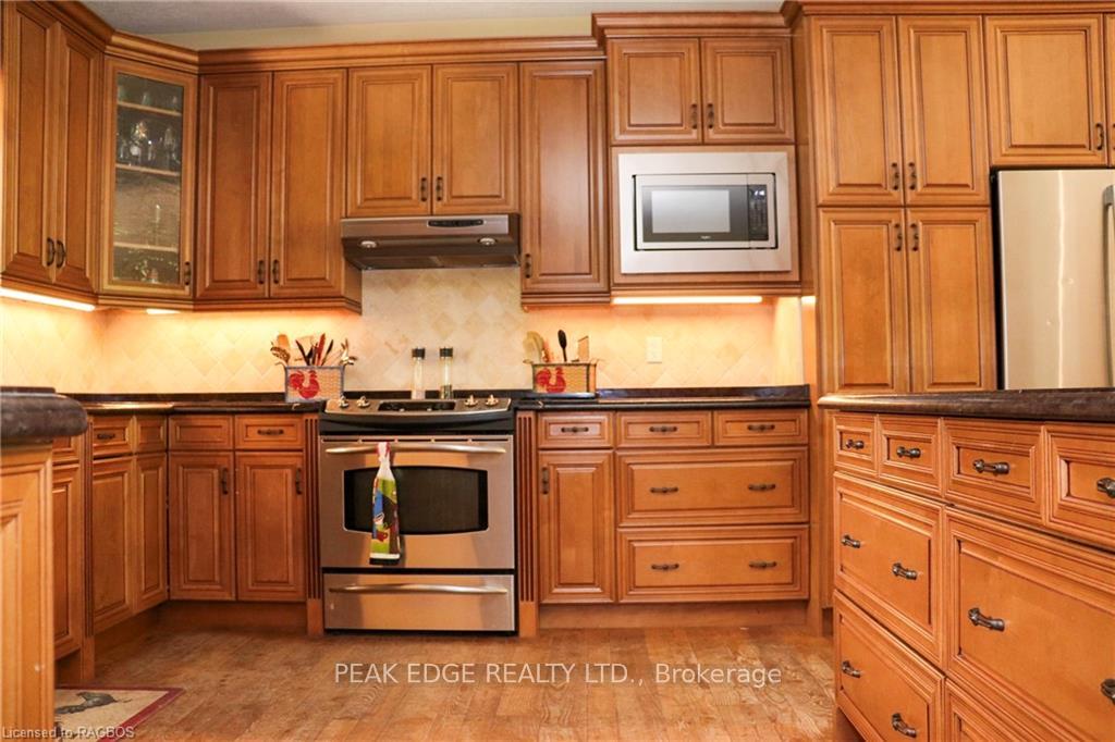 Photo 14 of 2511 George Parkway, Springwater, Snow Valley — HOMEH