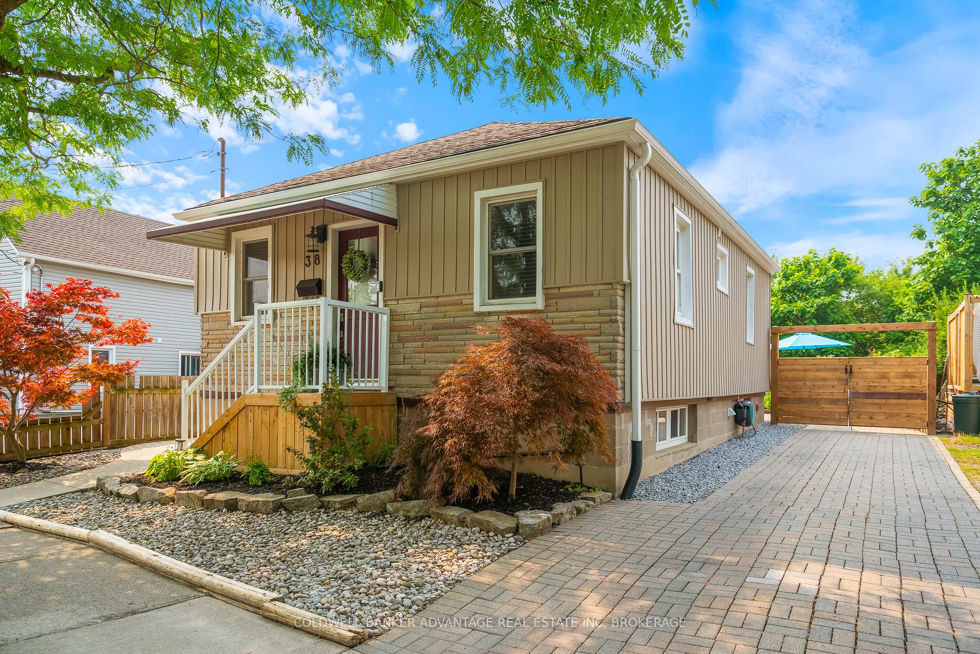 Photo 1 of 38 Hamilton Street, St. Catharines, Western Hill — HOMEH