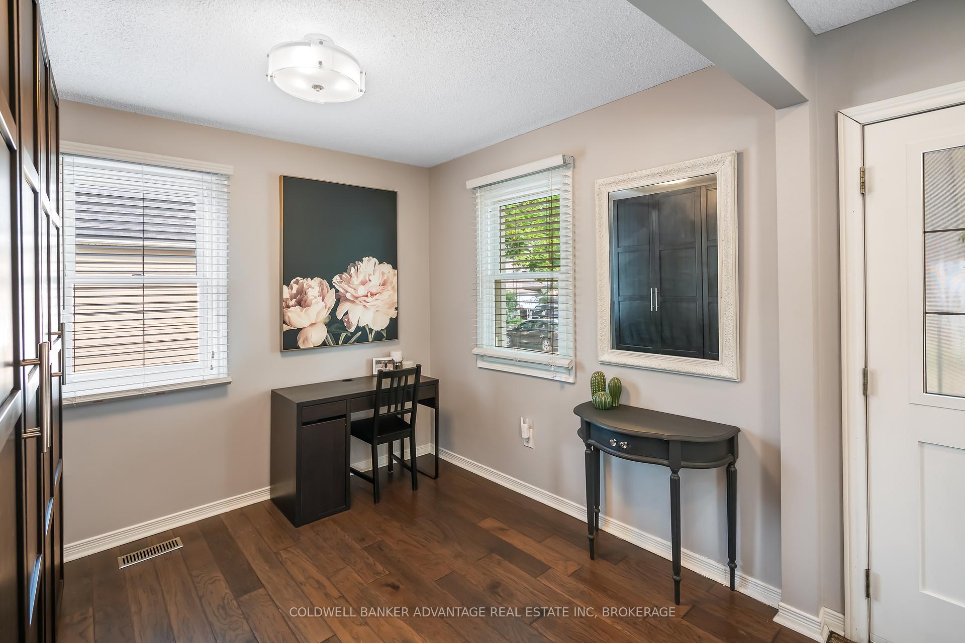 Photo 7 of 38 Hamilton Street, St. Catharines, Western Hill — HOMEH