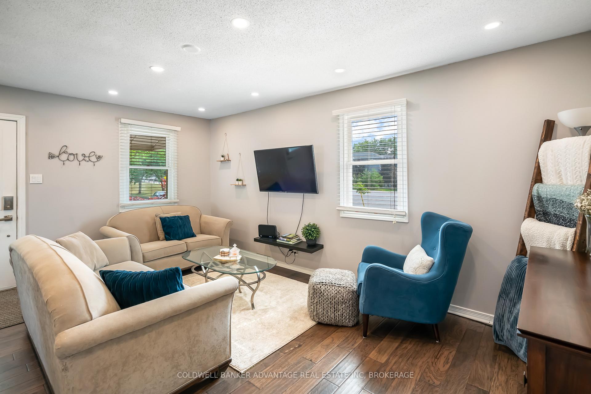 Photo 11 of 38 Hamilton Street, St. Catharines, Western Hill — HOMEH