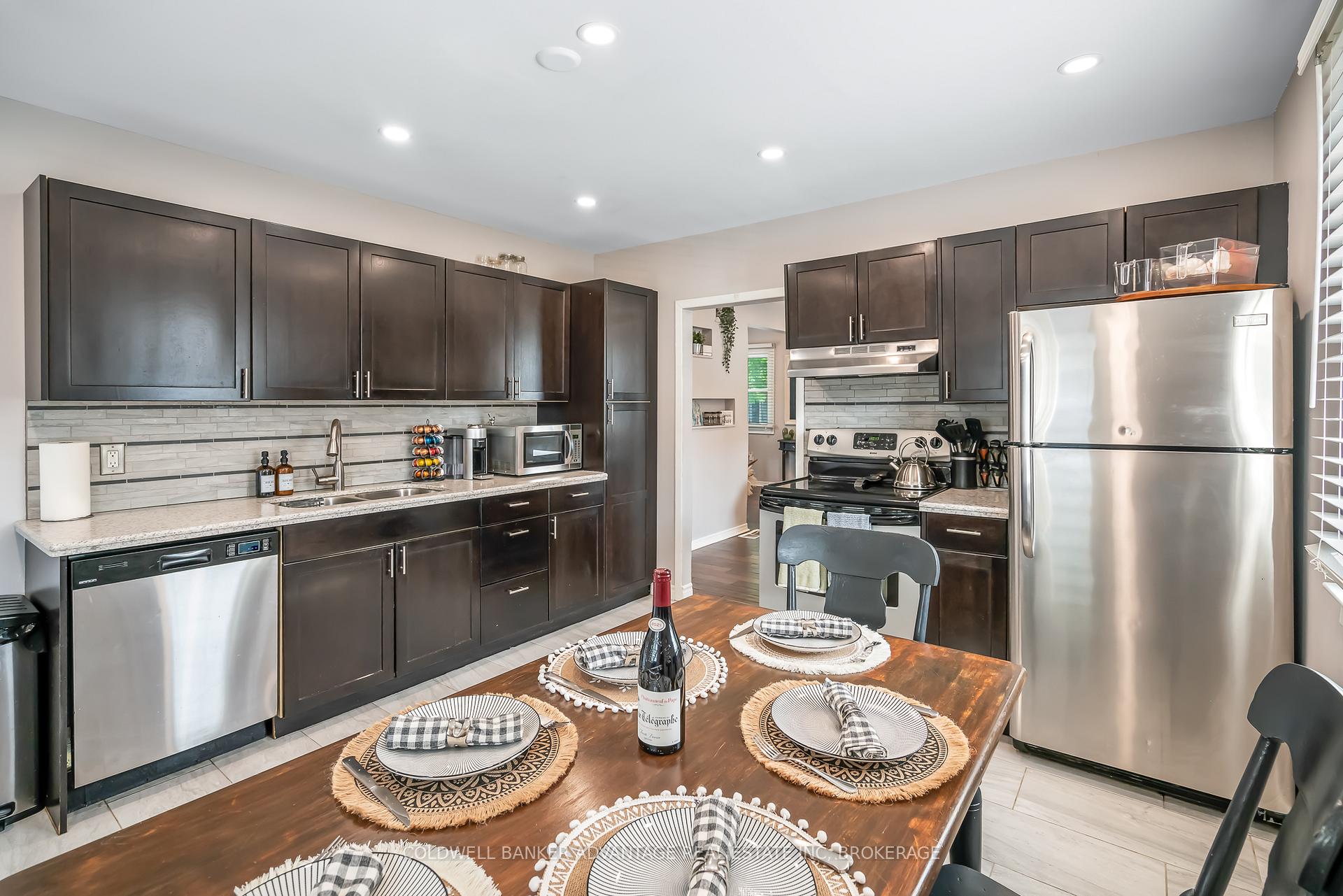 Photo 17 of 38 Hamilton Street, St. Catharines, Western Hill — HOMEH
