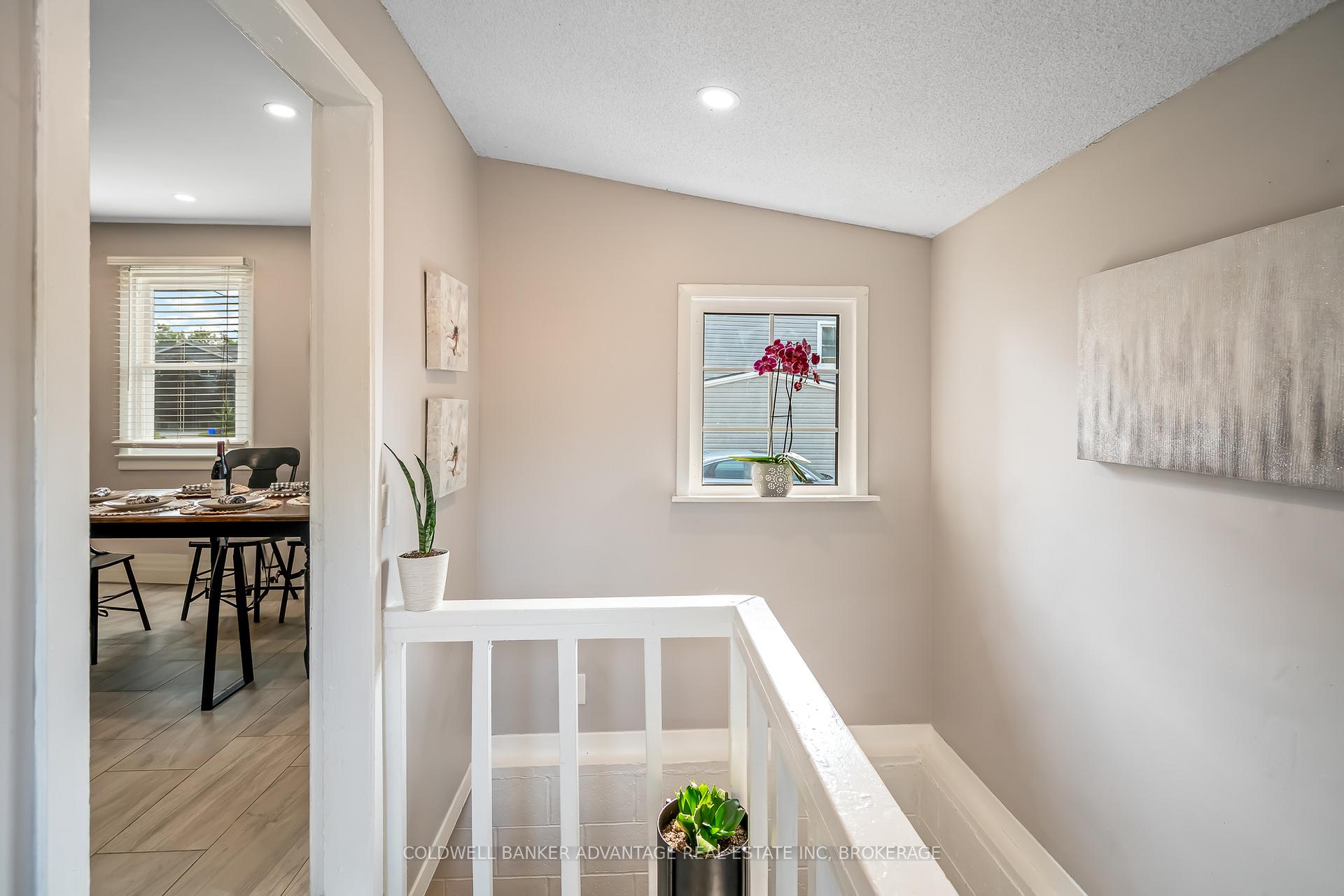 Photo 21 of 38 Hamilton Street, St. Catharines, Western Hill — HOMEH