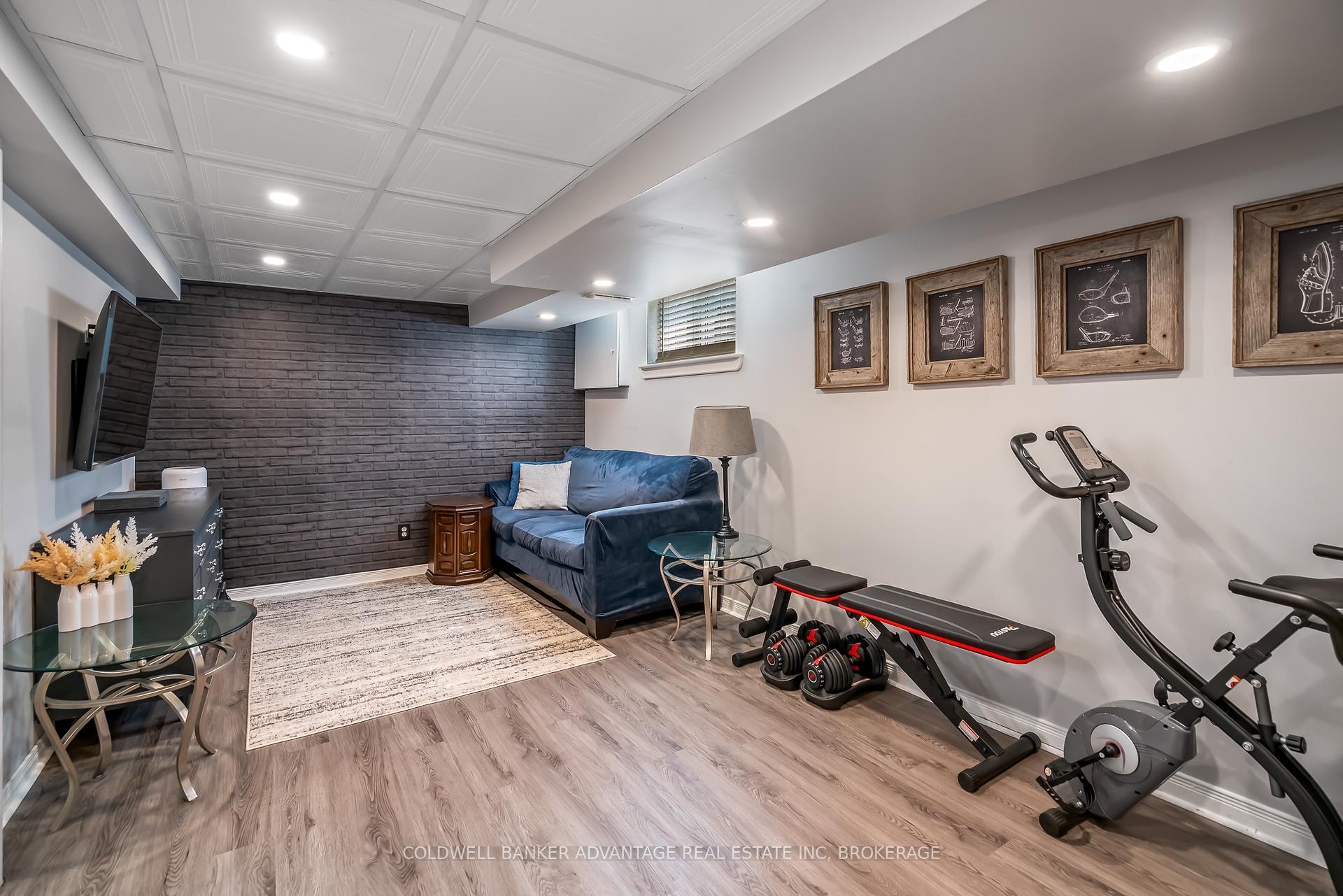 Photo 23 of 38 Hamilton Street, St. Catharines, Western Hill — HOMEH