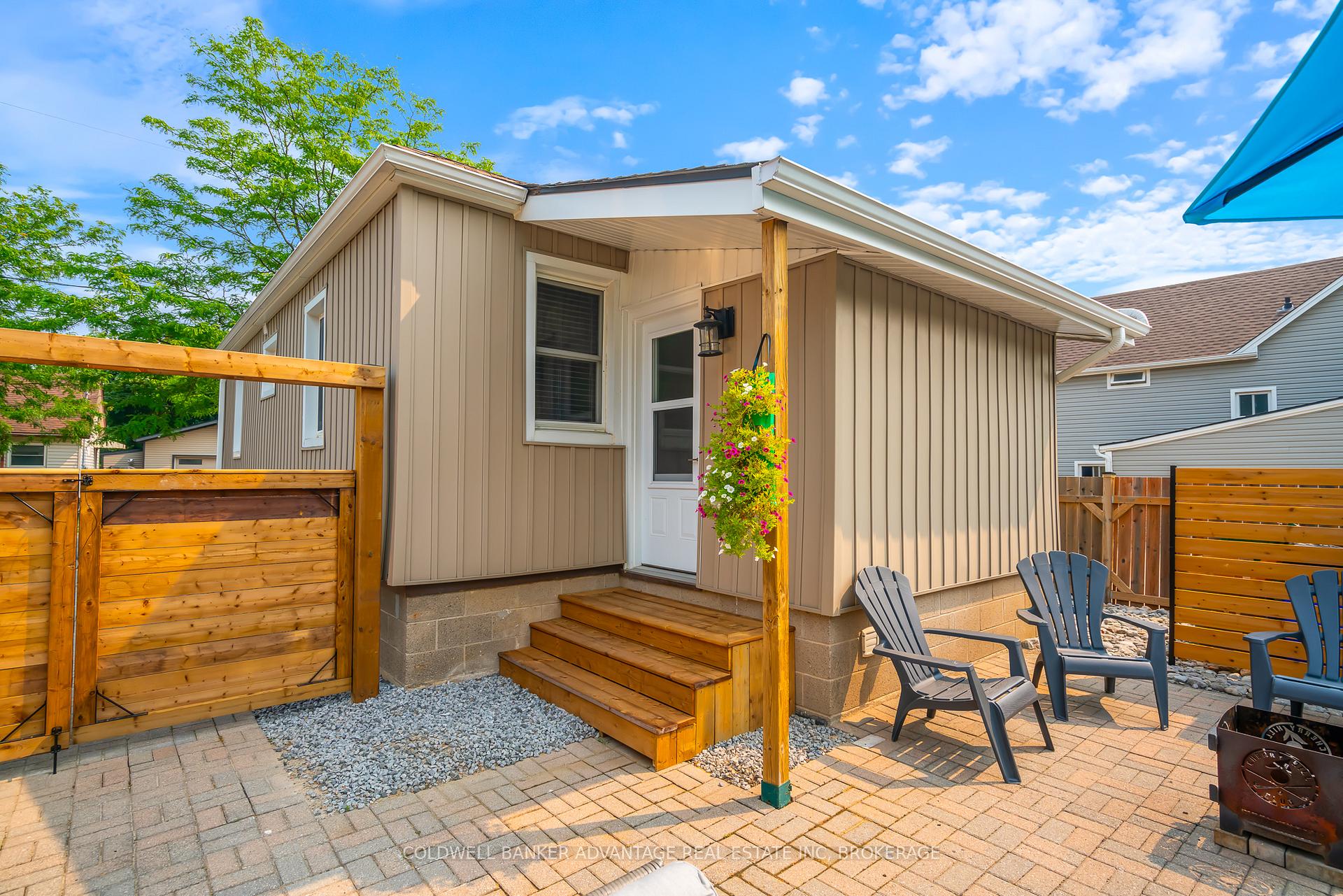 Photo 34 of 38 Hamilton Street, St. Catharines, Western Hill — HOMEH