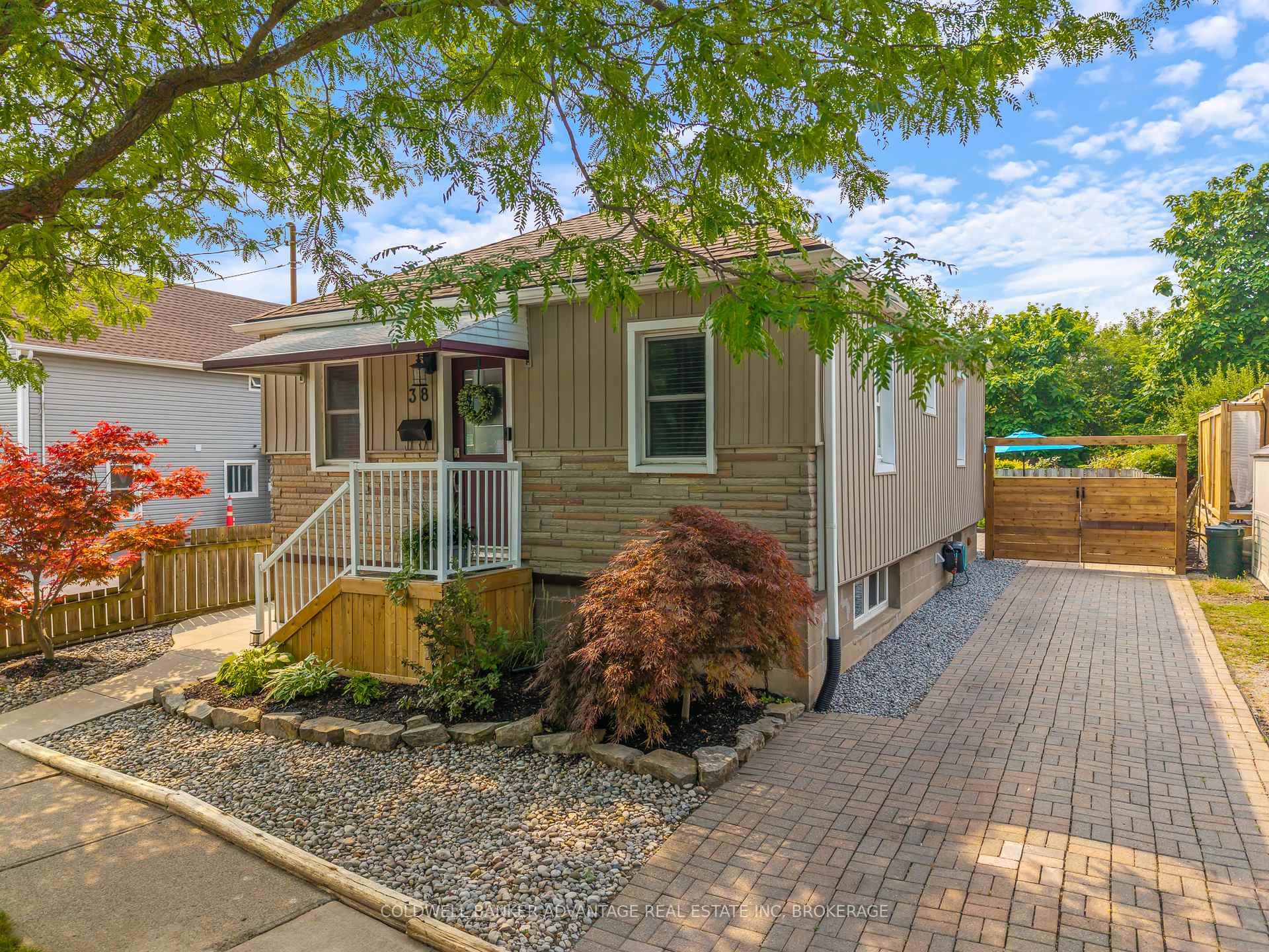 Photo 35 of 38 Hamilton Street, St. Catharines, Western Hill — HOMEH