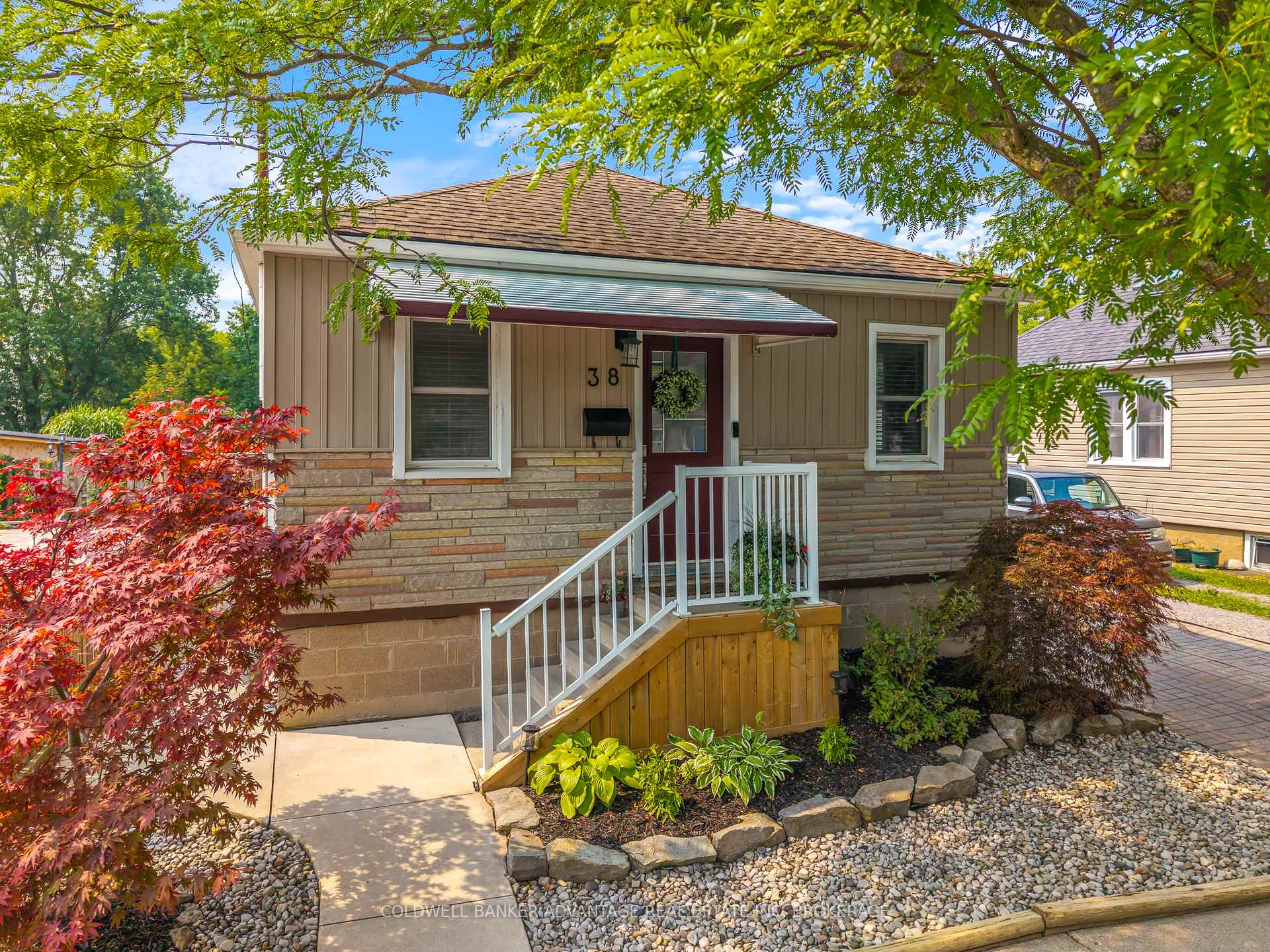 Photo 36 of 38 Hamilton Street, St. Catharines, Western Hill — HOMEH