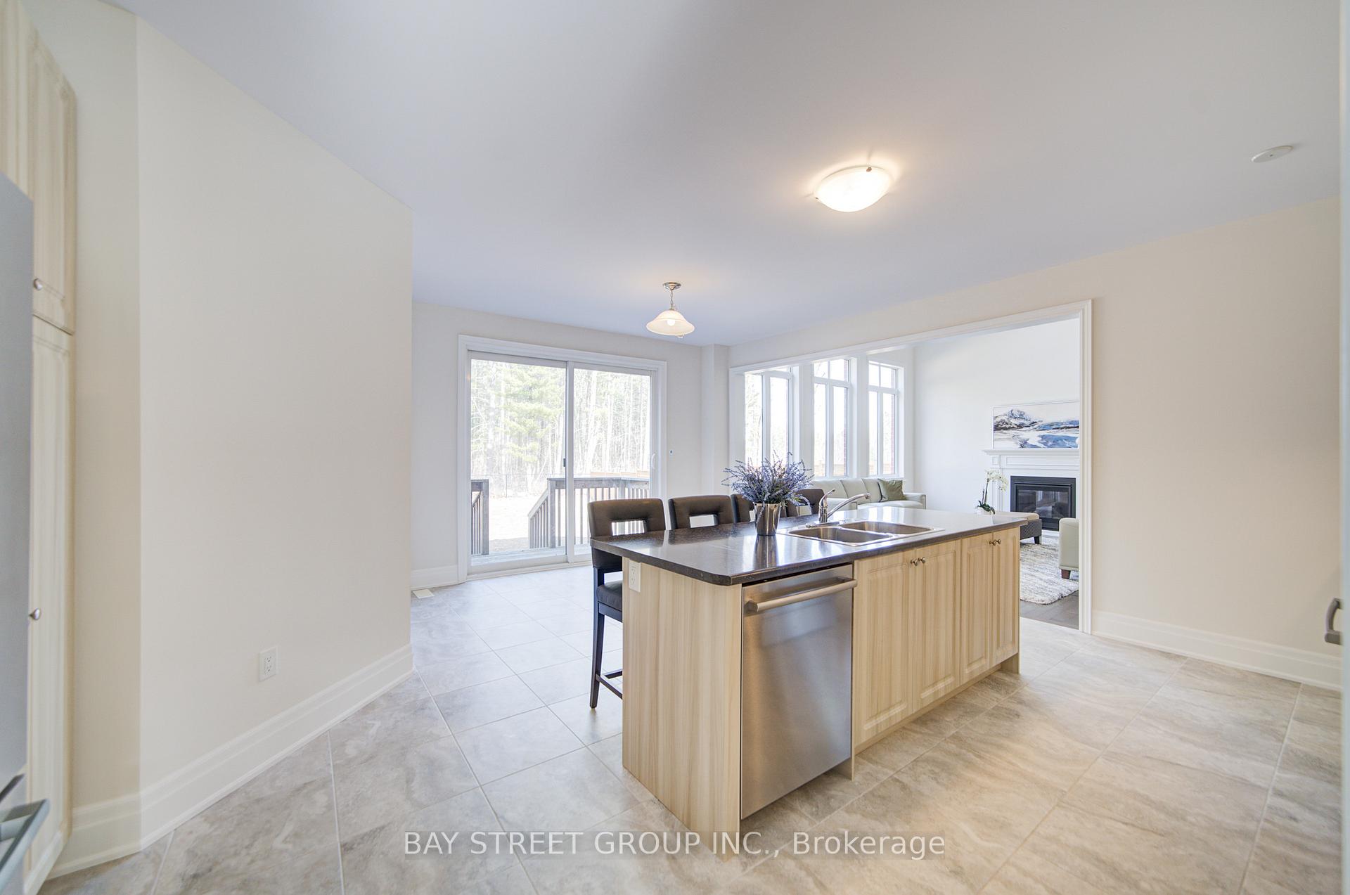 Photo 11 of 15 Redmond Crescent, Springwater, Centre Vespra — HOMEH