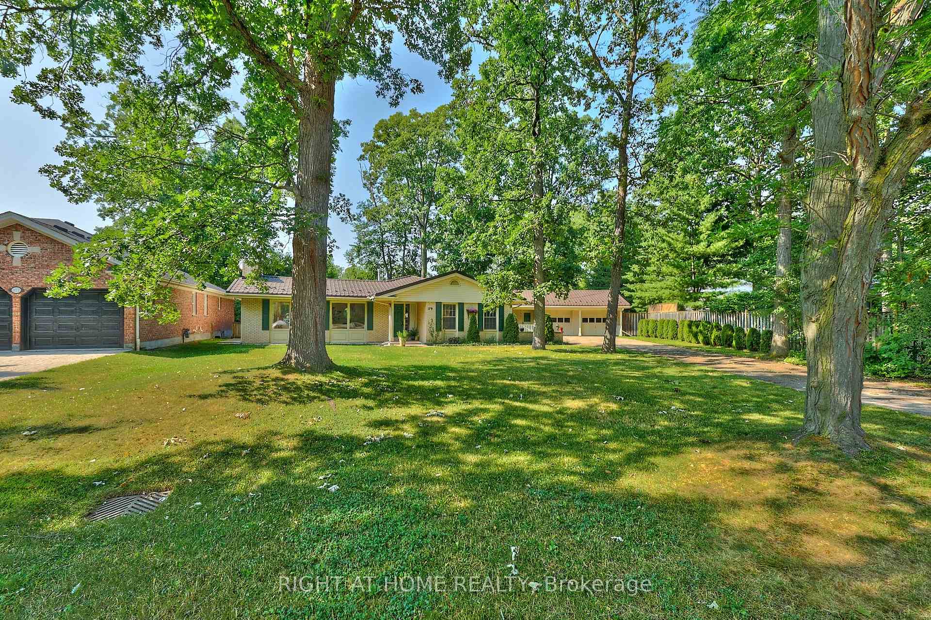 Photo 2 of 179 Lockhart Drive, St. Catharines, Glendale/Glenridge — HOMEH