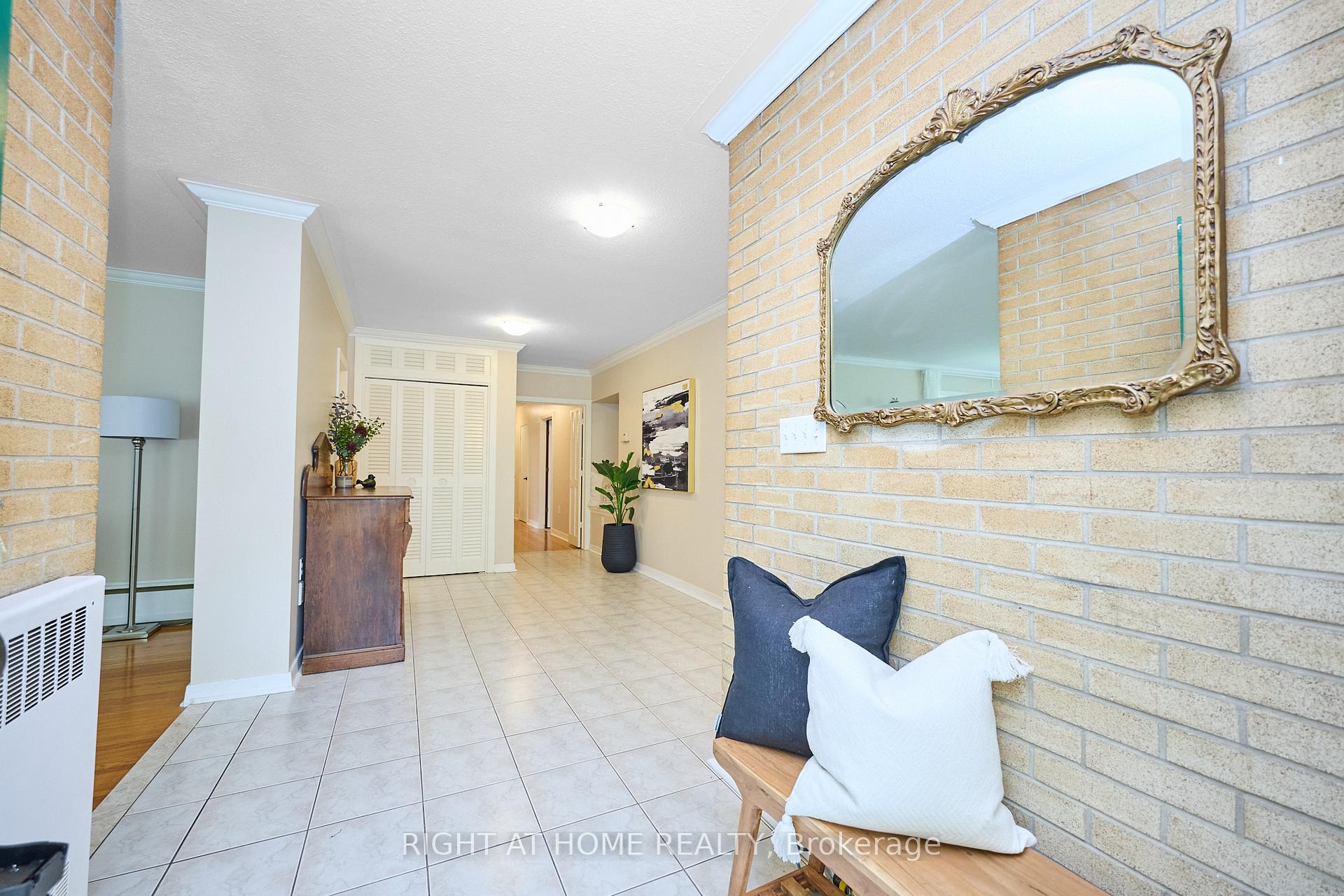 Photo 5 of 179 Lockhart Drive, St. Catharines, Glendale/Glenridge — HOMEH