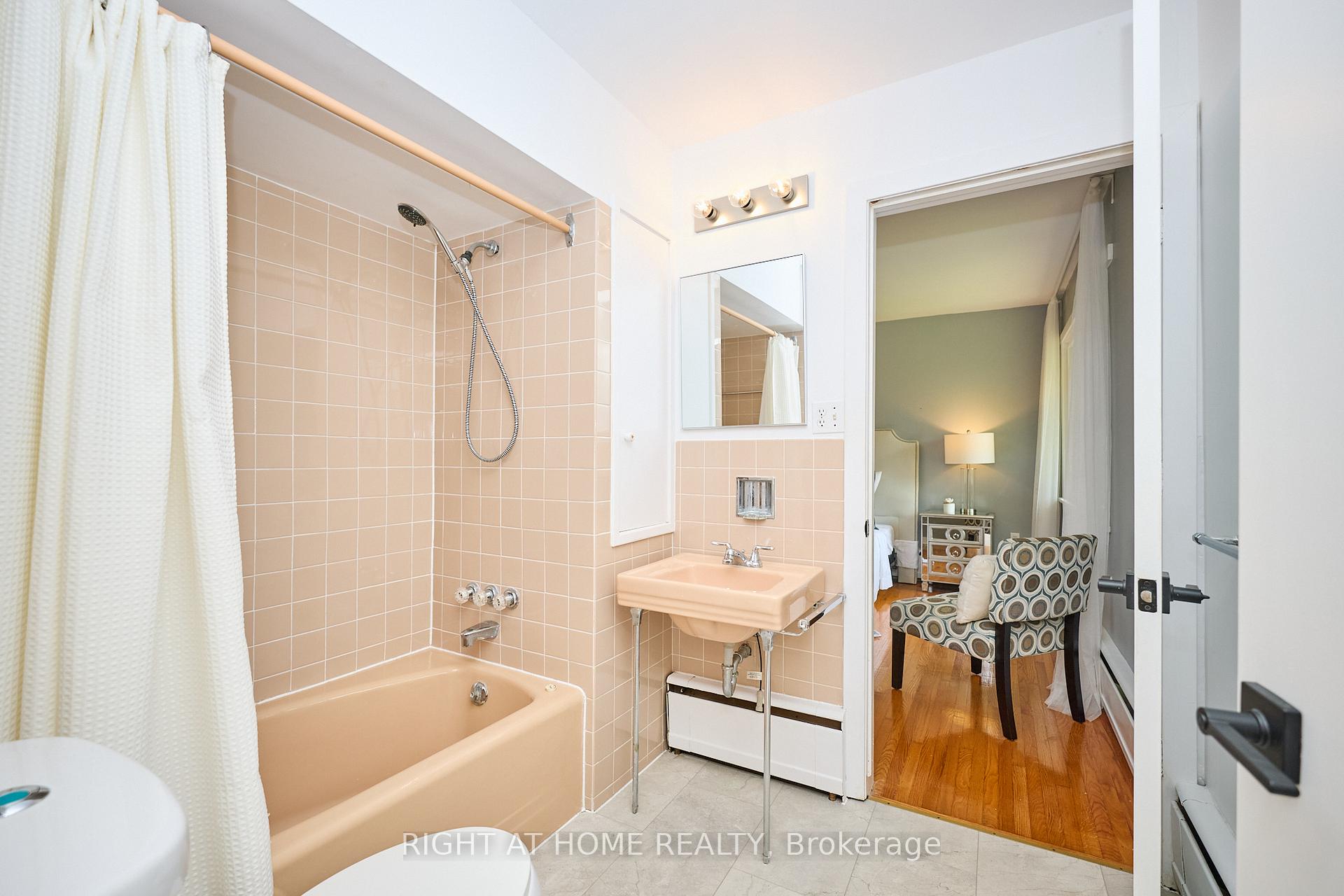 Photo 20 of 179 Lockhart Drive, St. Catharines, Glendale/Glenridge — HOMEH