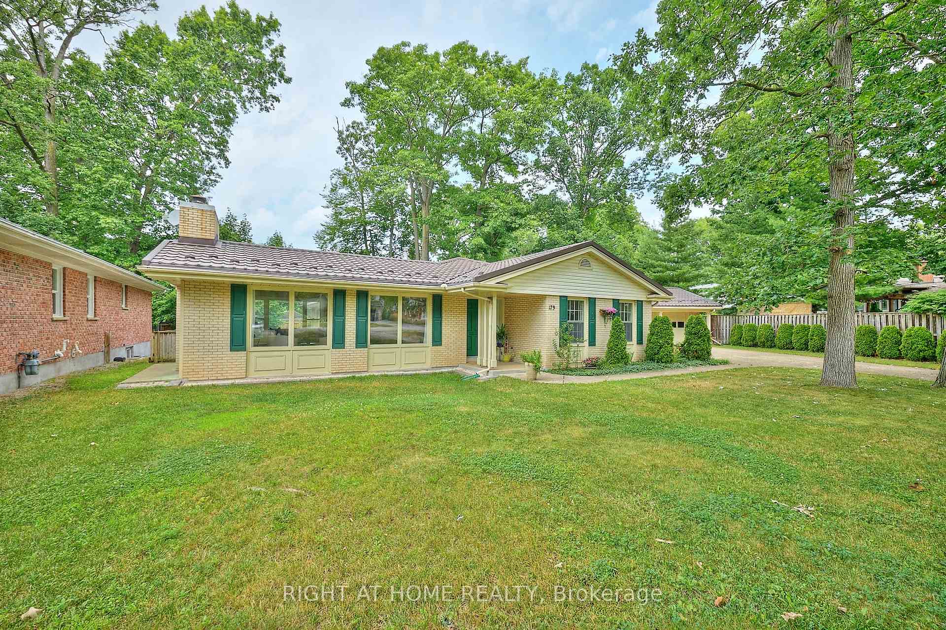 Photo 28 of 179 Lockhart Drive, St. Catharines, Glendale/Glenridge — HOMEH