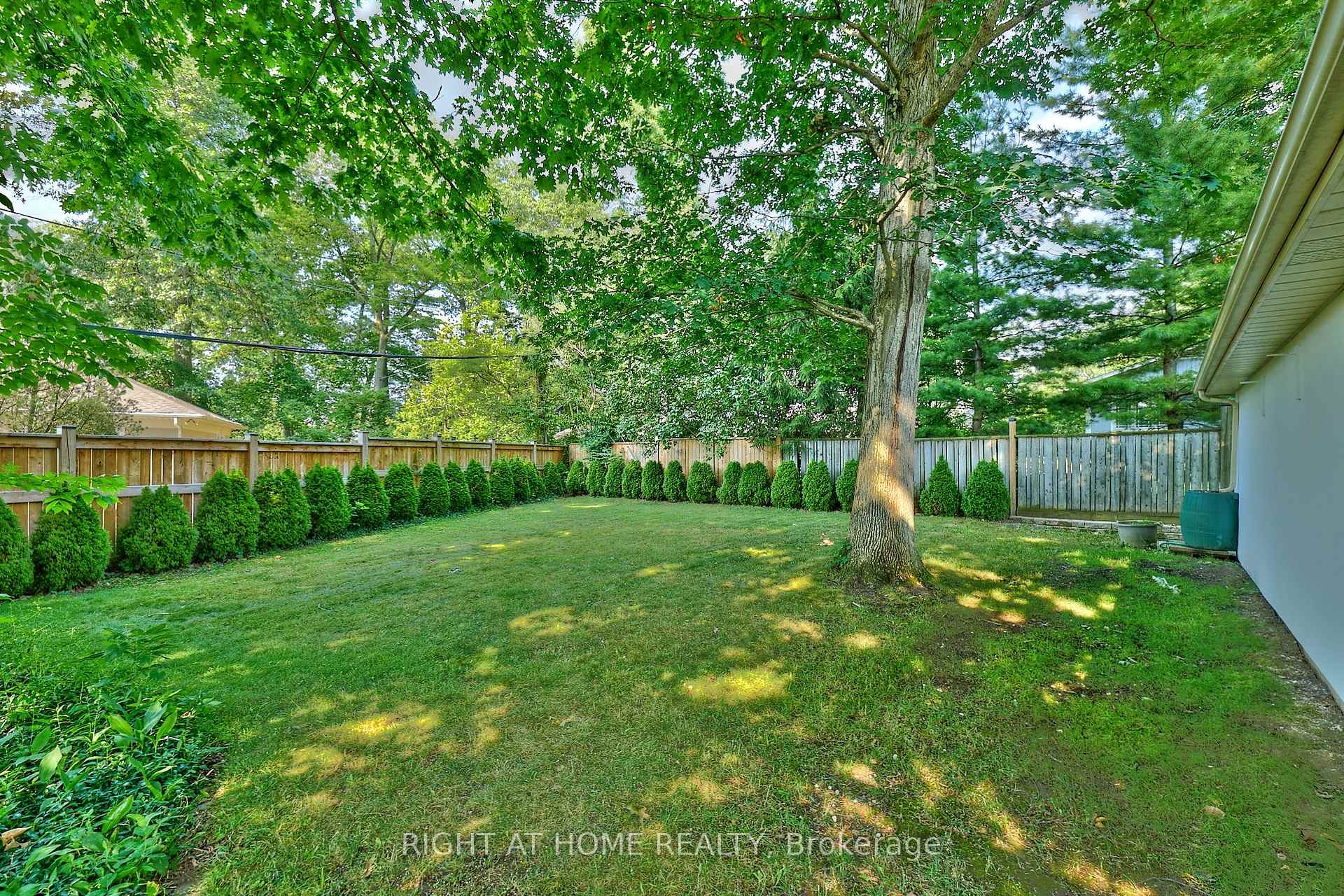 Photo 35 of 179 Lockhart Drive, St. Catharines, Glendale/Glenridge — HOMEH