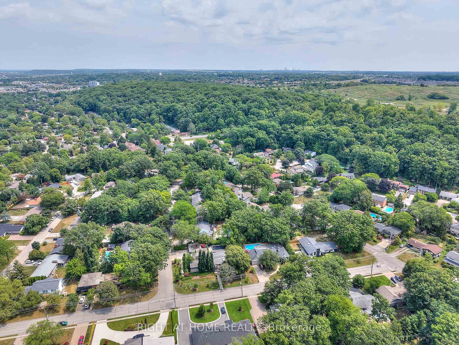 Photo 41 of 179 Lockhart Drive, St. Catharines, Glendale/Glenridge — HOMEH