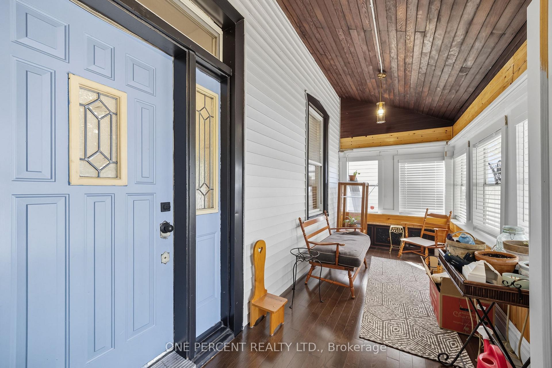 Photo 2 of 43 Horton Street, St. Thomas — HOMEH