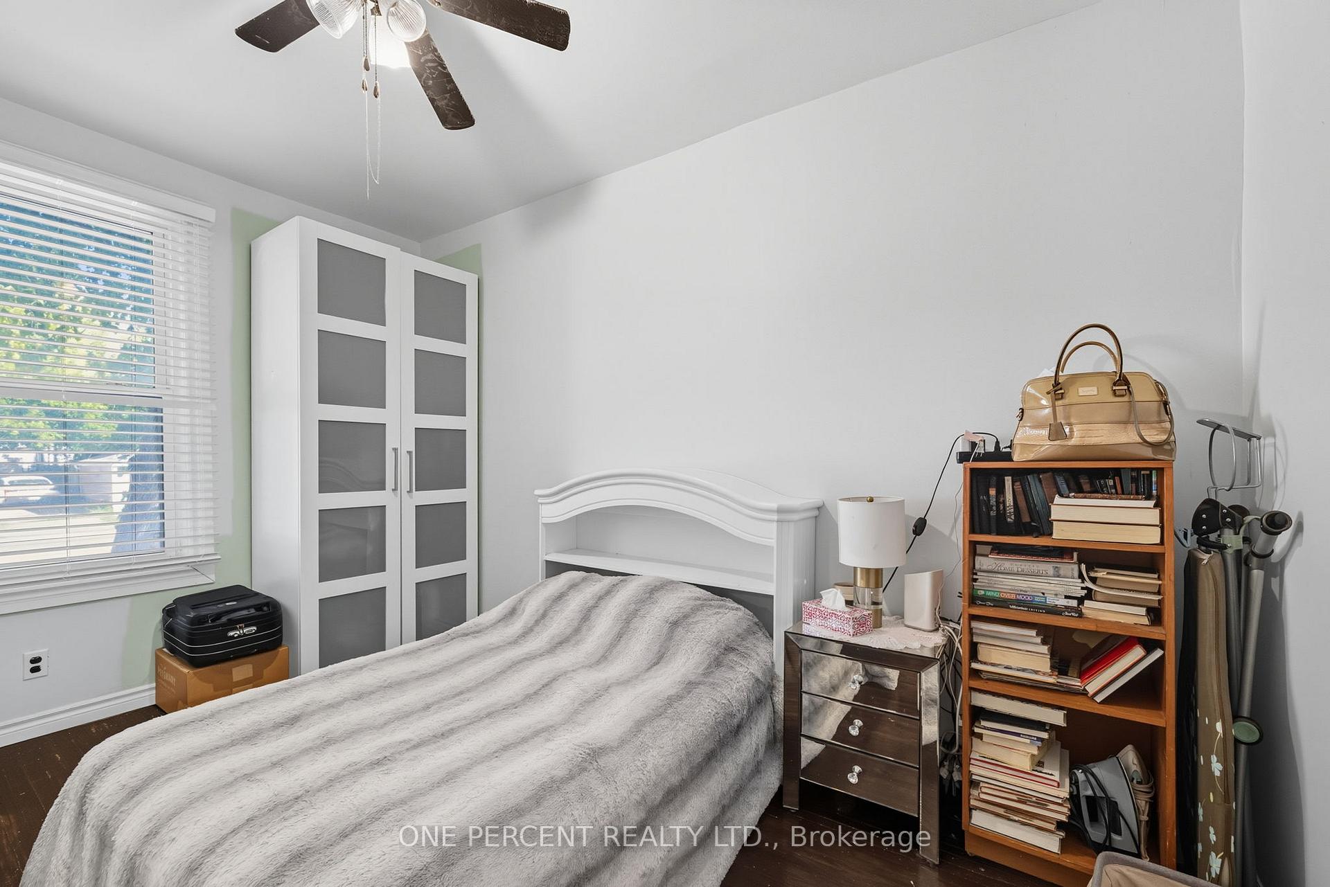 Photo 9 of 43 Horton Street, St. Thomas — HOMEH