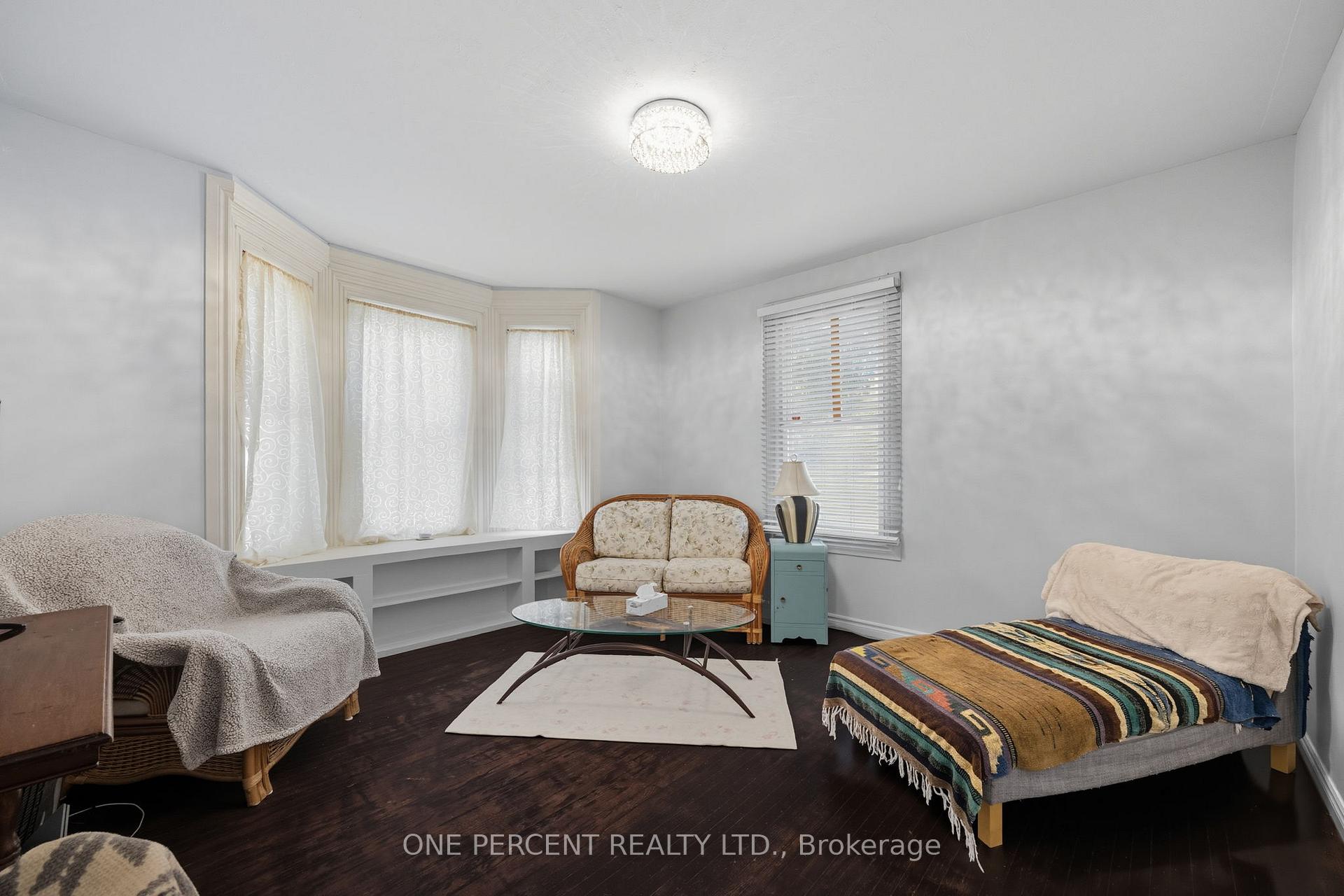 Photo 11 of 43 Horton Street, St. Thomas — HOMEH