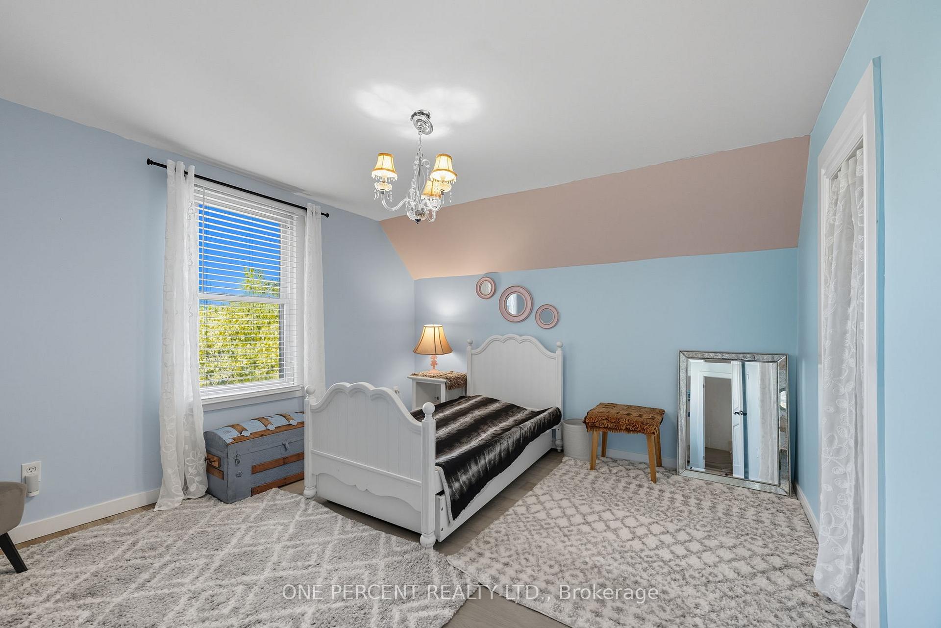 Photo 18 of 43 Horton Street, St. Thomas — HOMEH