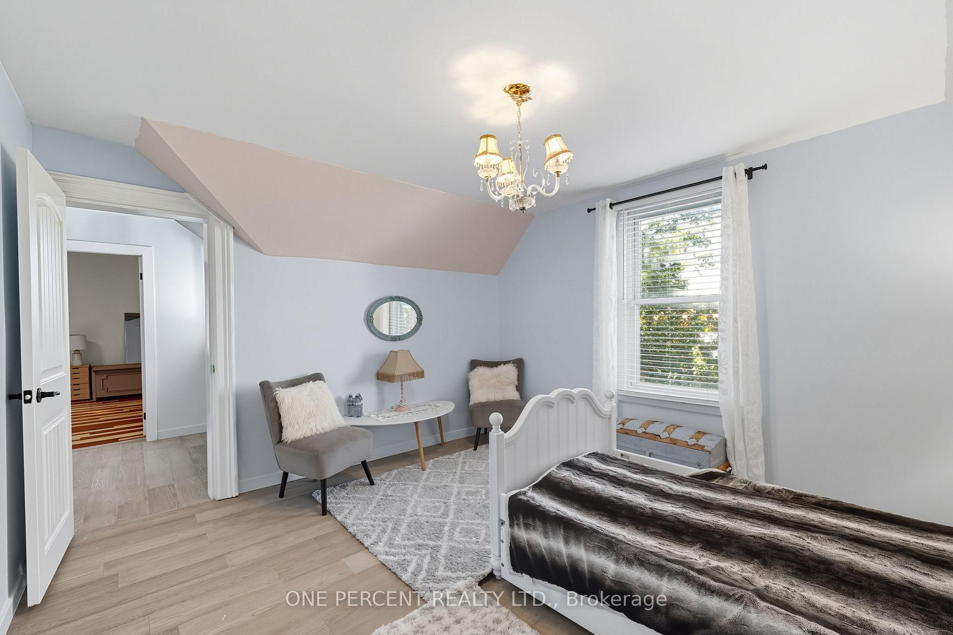 Photo 19 of 43 Horton Street, St. Thomas — HOMEH