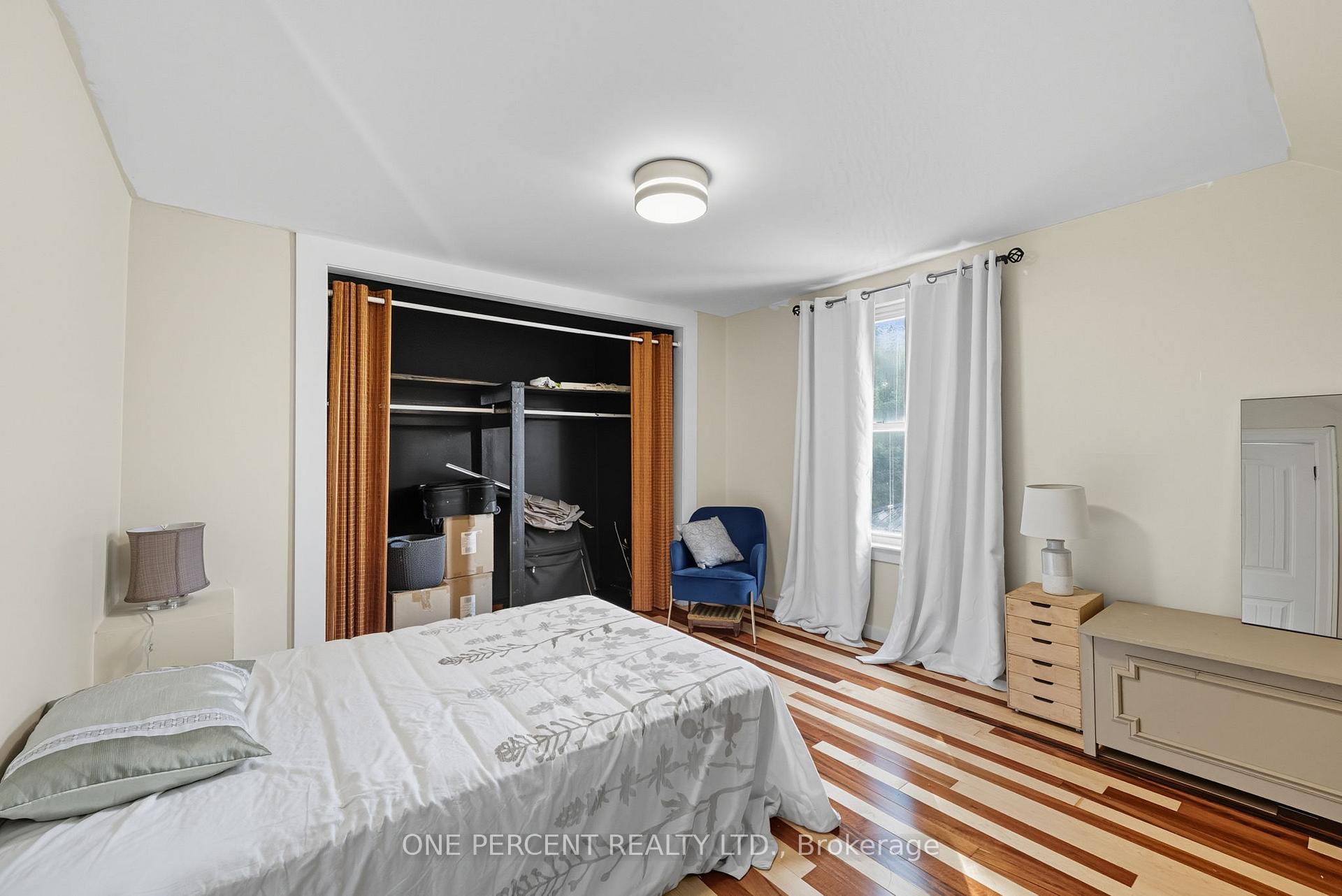 Photo 22 of 43 Horton Street, St. Thomas — HOMEH