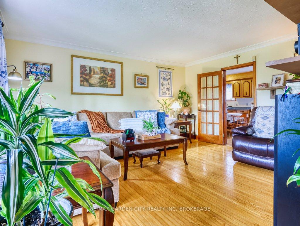 Photo 7 of 64 Dorothy Street, St. Catharines, Lakeport — HOMEH