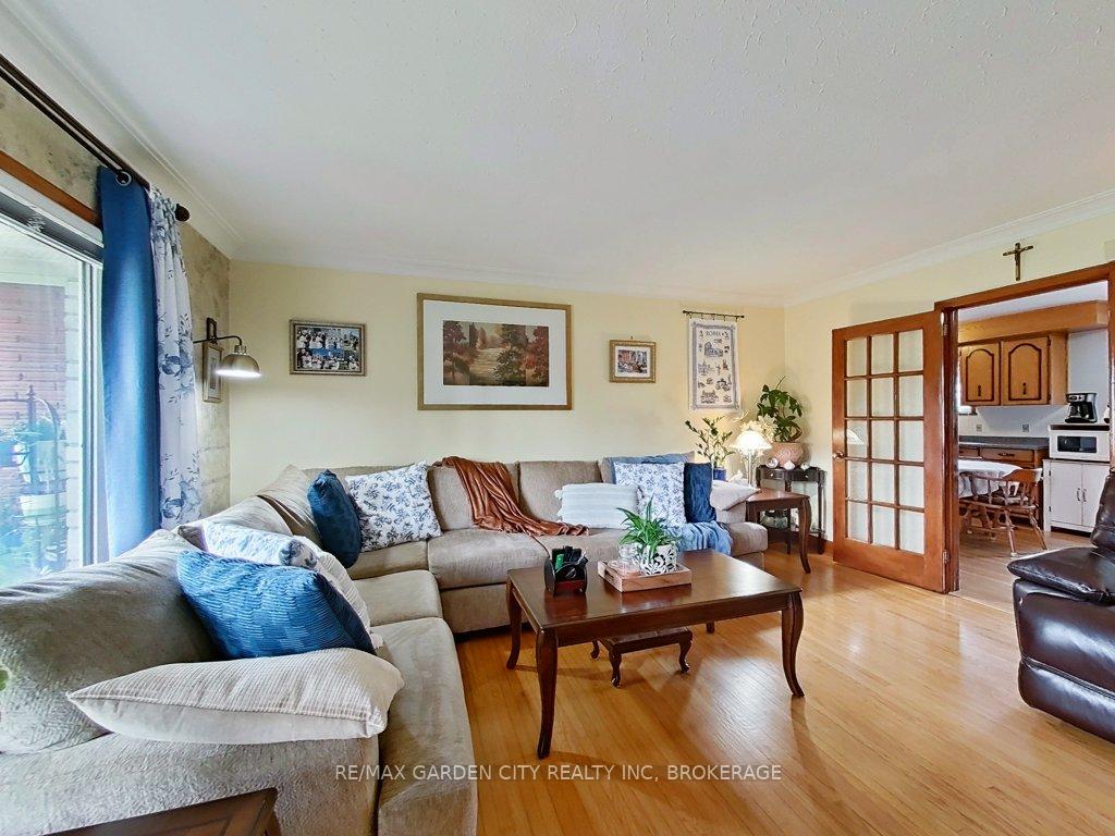 Photo 8 of 64 Dorothy Street, St. Catharines, Lakeport — HOMEH