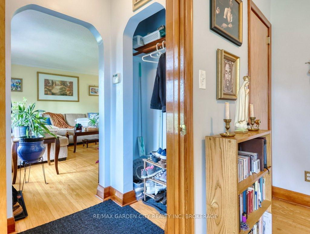 Photo 12 of 64 Dorothy Street, St. Catharines, Lakeport — HOMEH