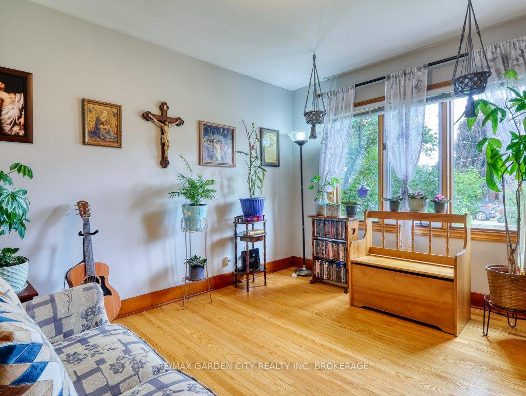 Photo 15 of 64 Dorothy Street, St. Catharines, Lakeport — HOMEH