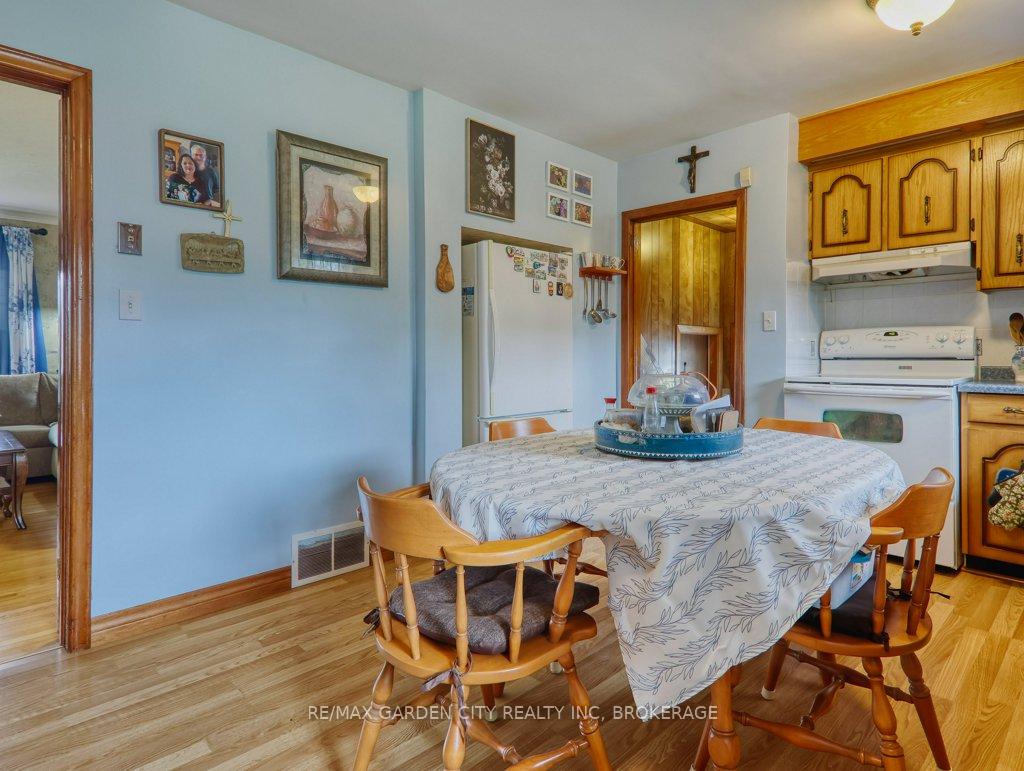 Photo 17 of 64 Dorothy Street, St. Catharines, Lakeport — HOMEH