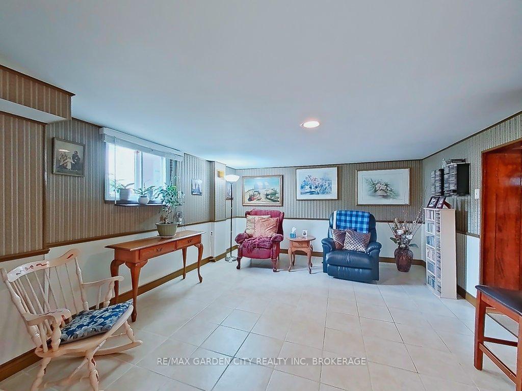 Photo 32 of 64 Dorothy Street, St. Catharines, Lakeport — HOMEH