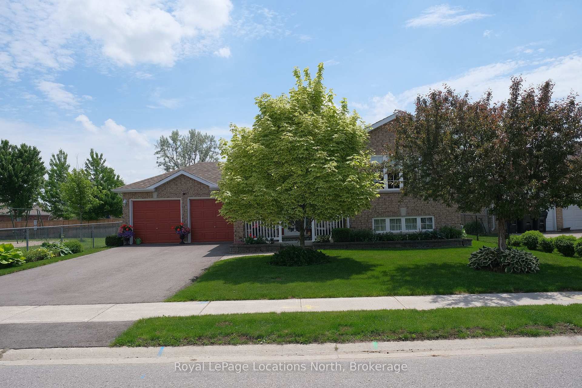 Photo 8 of 19 Whitfield Crescent, Springwater, Elmvale — HOMEH