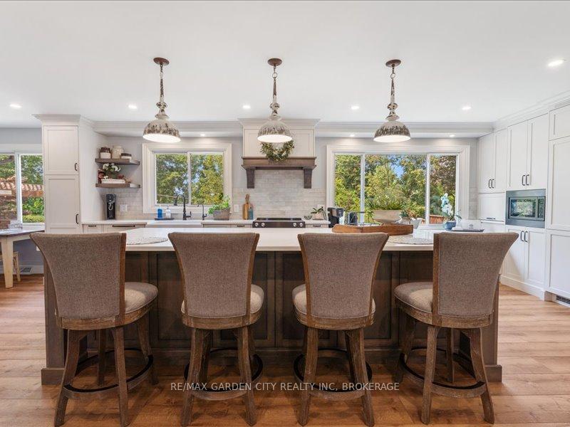 Photo 6 of 226 Riverview Boulevard, St. Catharines, Glendale/Glenridge — HOMEH