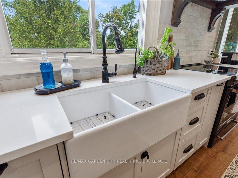 Photo 9 of 226 Riverview Boulevard, St. Catharines, Glendale/Glenridge — HOMEH