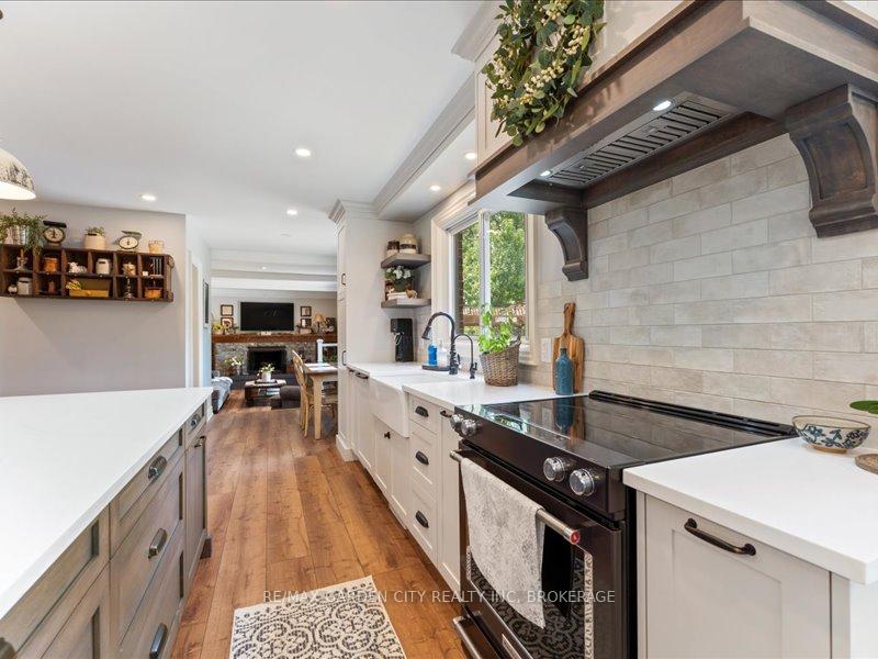 Photo 10 of 226 Riverview Boulevard, St. Catharines, Glendale/Glenridge — HOMEH