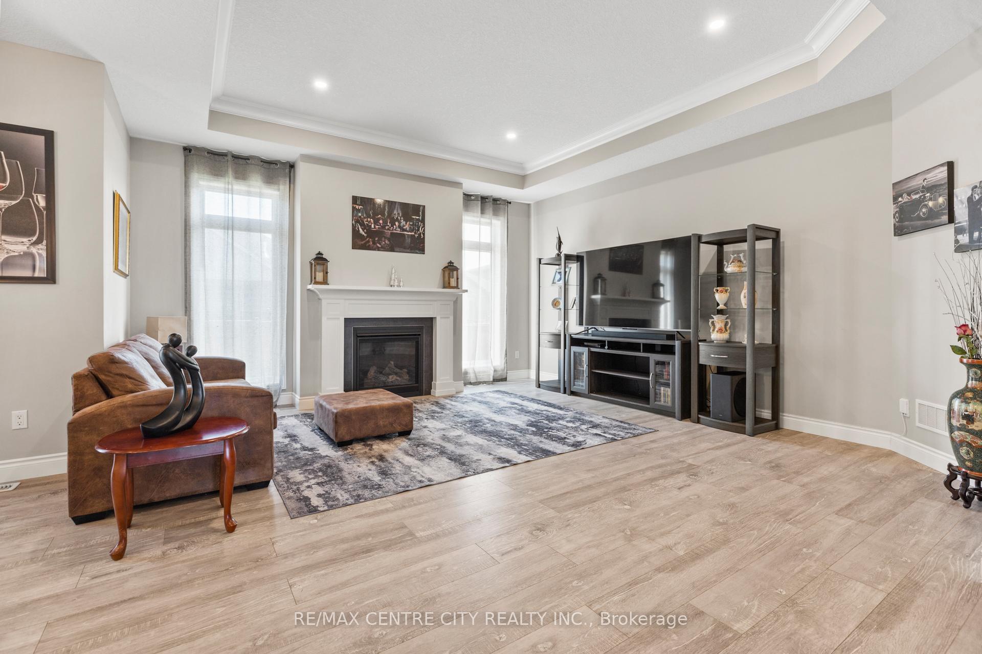 Photo 10 of 18 Murifield Drive, St. Thomas — HOMEH
