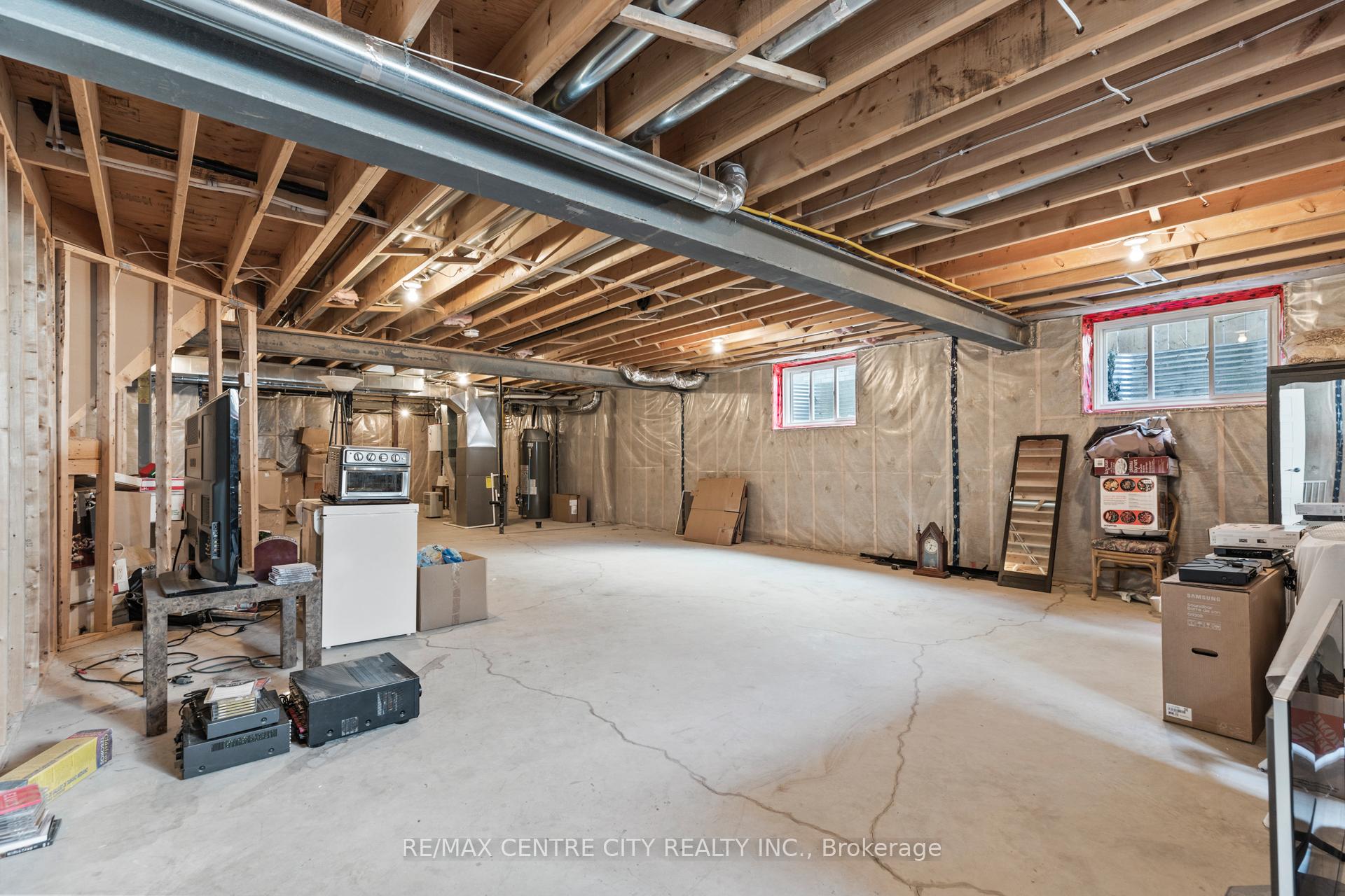 Photo 19 of 18 Murifield Drive, St. Thomas — HOMEH