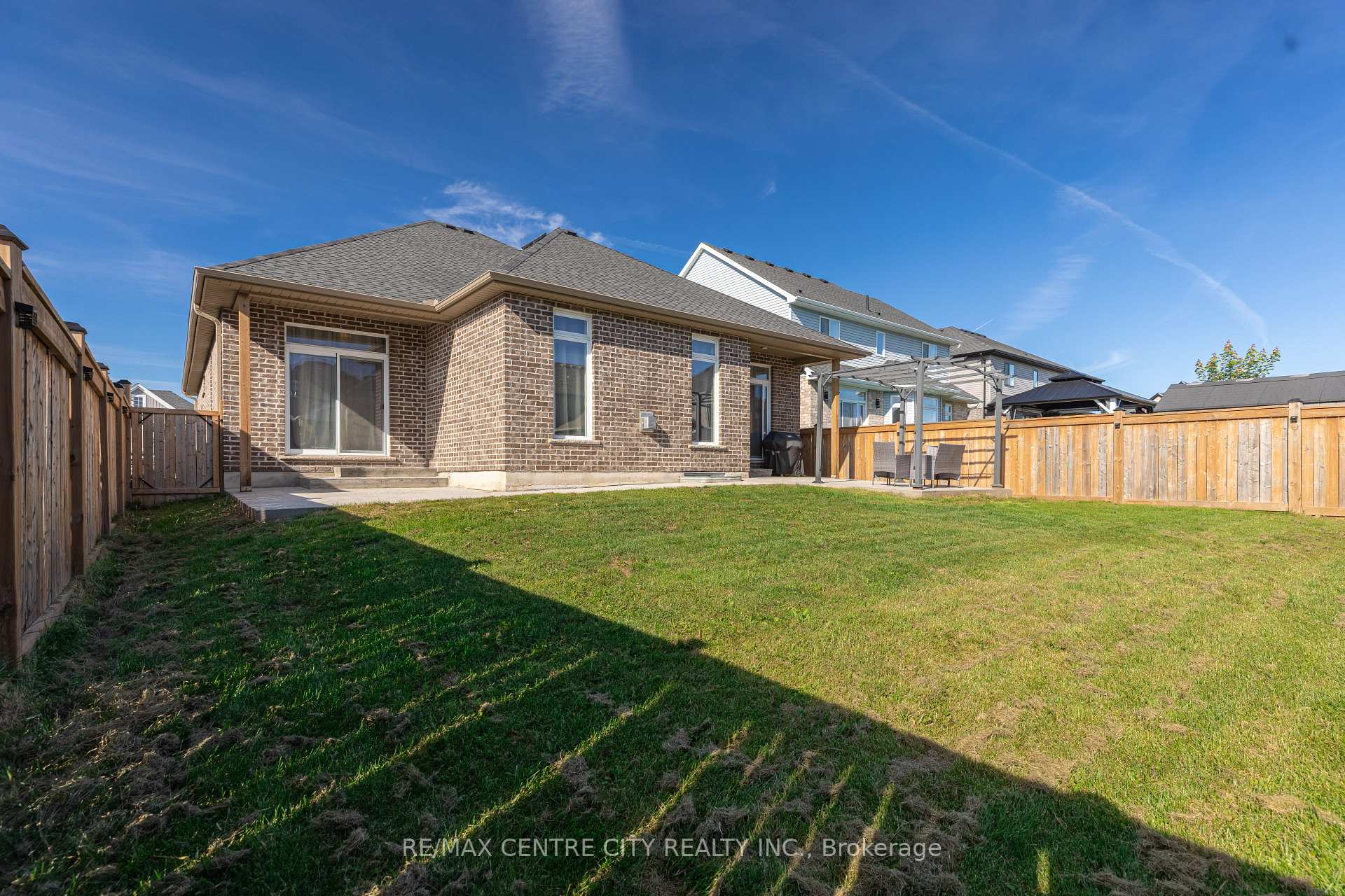 Photo 25 of 18 Murifield Drive, St. Thomas — HOMEH