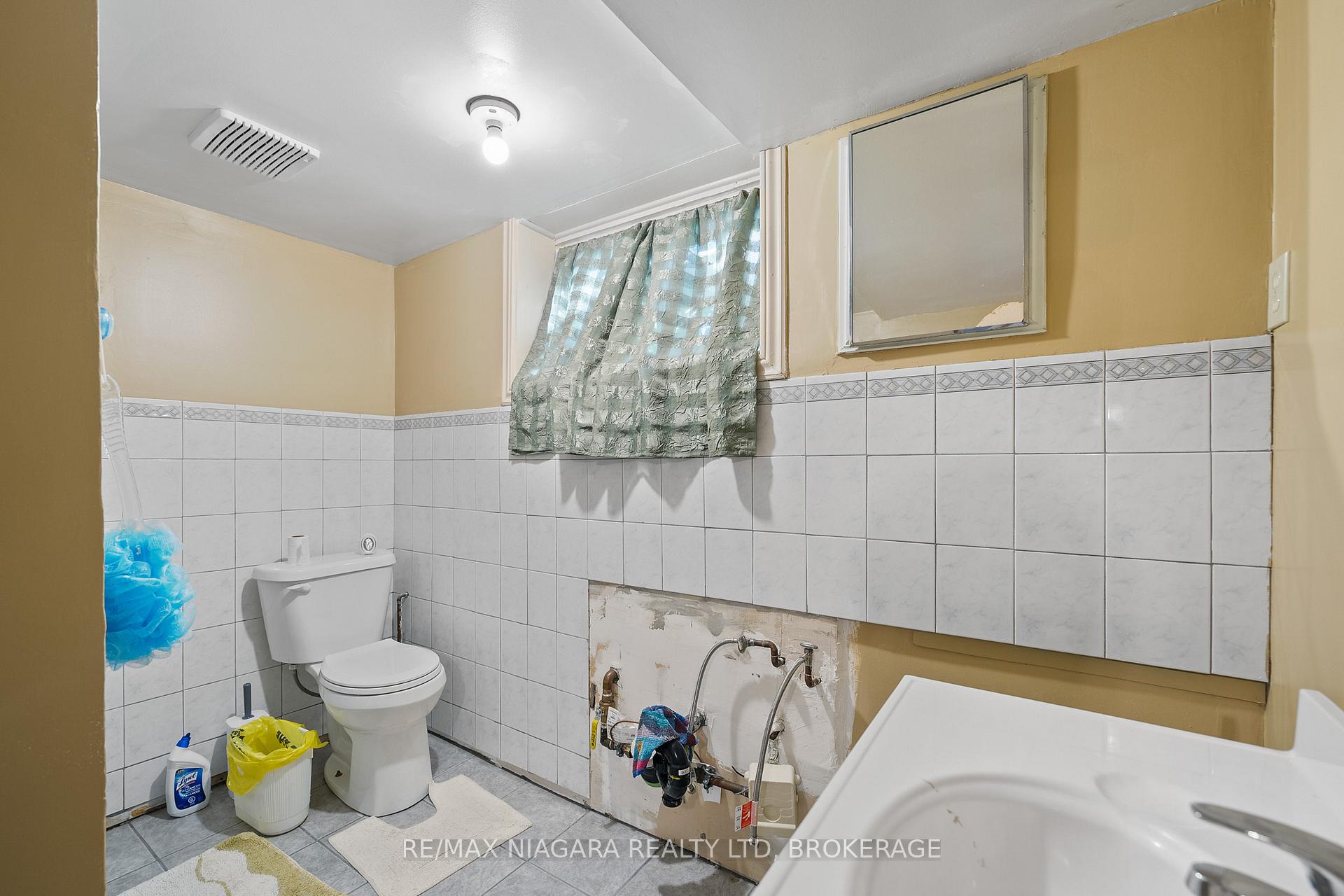 Photo 18 of 4 Cayuga Street, St. Catharines, Haig — HOMEH