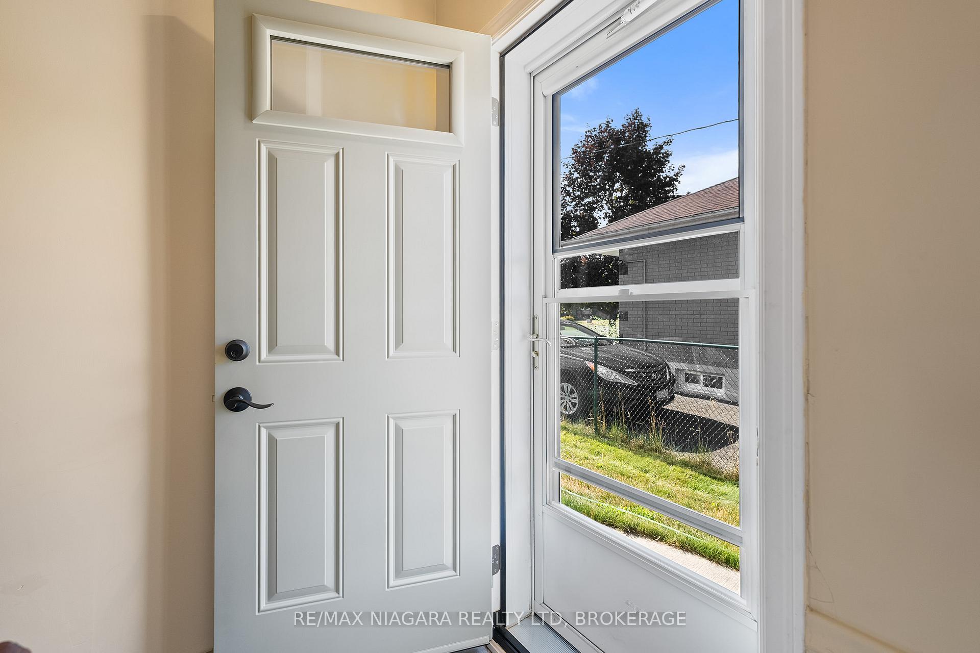 Photo 23 of 4 Cayuga Street, St. Catharines, Haig — HOMEH