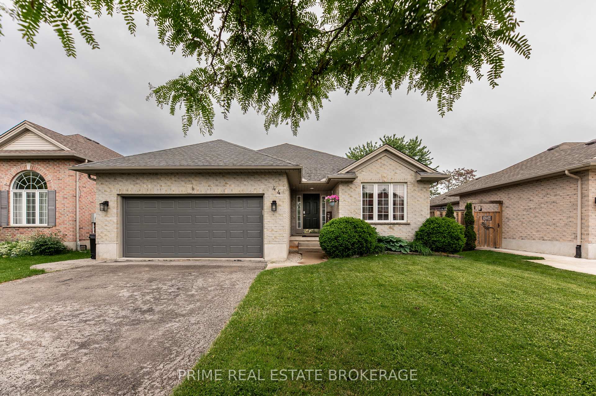 Photo 1 of 44 Riverbank Drive, St. Thomas — HOMEH