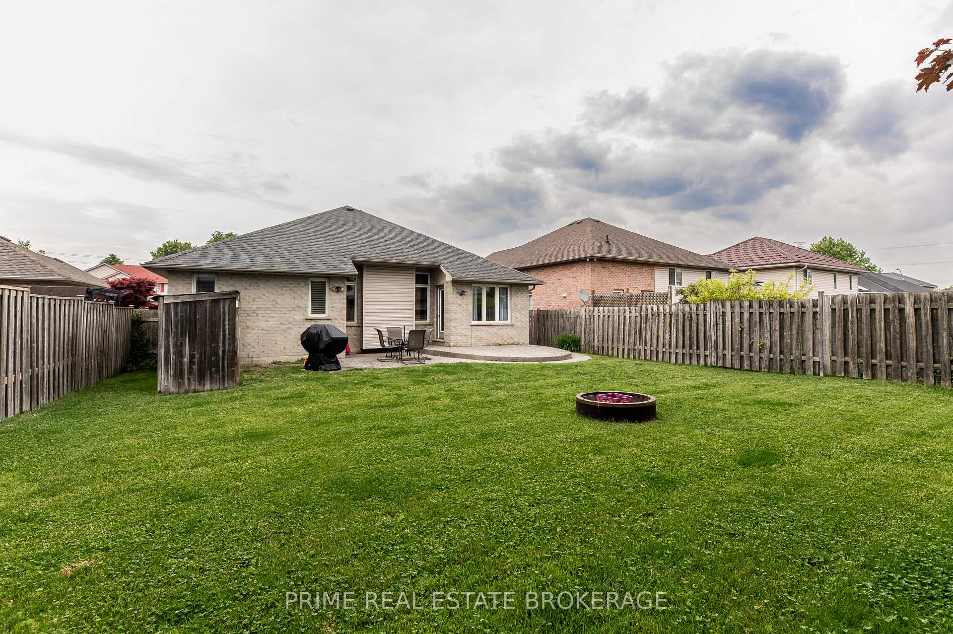 Photo 5 of 44 Riverbank Drive, St. Thomas — HOMEH