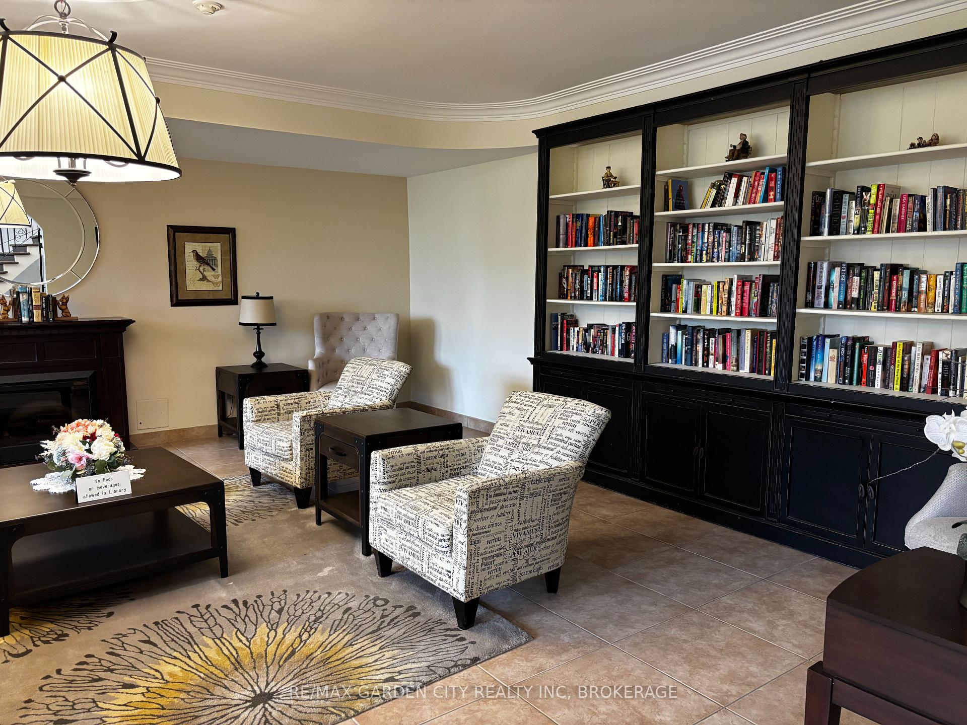 Photo 3 of Unit 405, 365 Geneva Street, St. Catharines, Fairview — HOMEH
