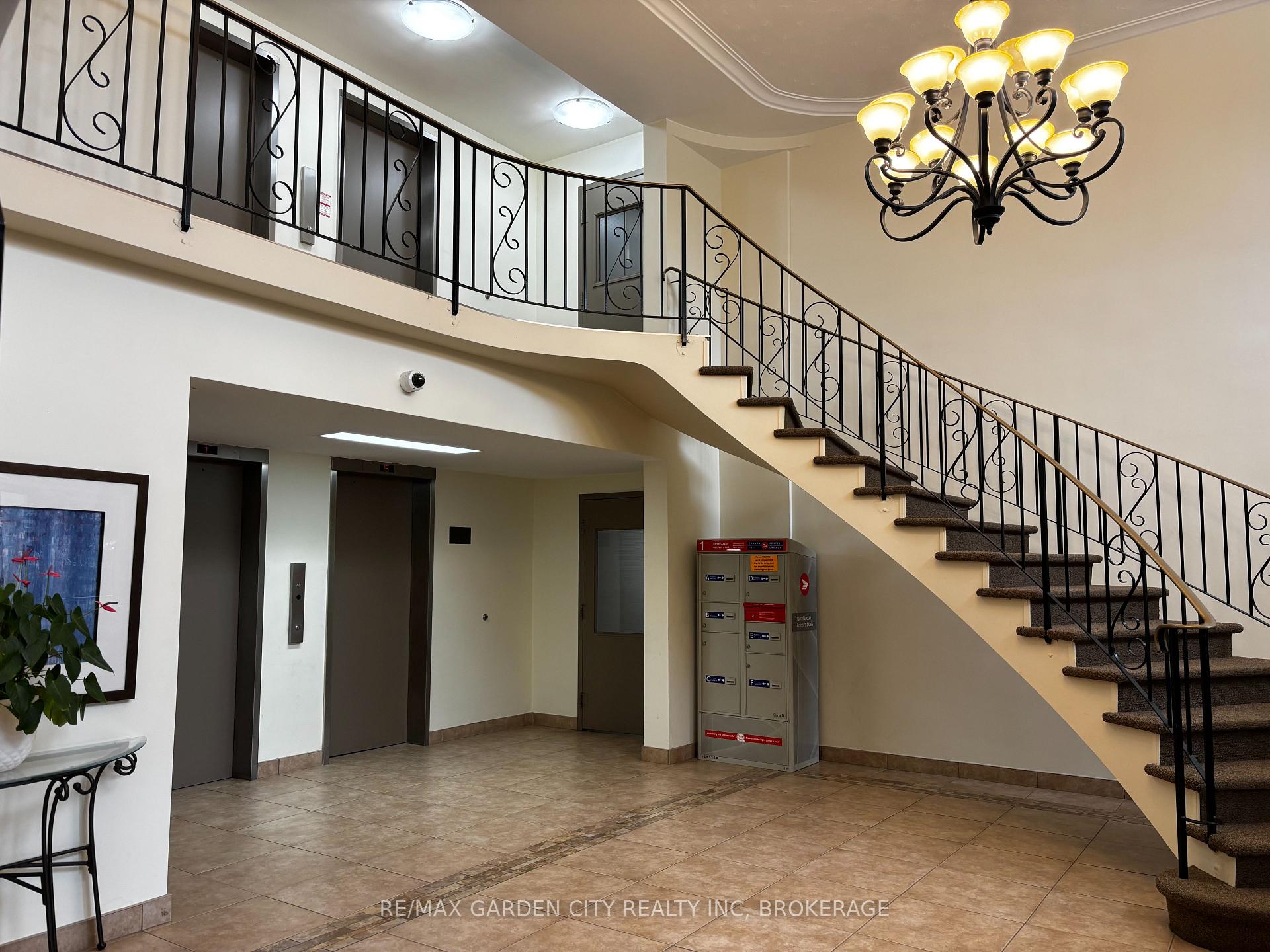 Photo 5 of Unit 405, 365 Geneva Street, St. Catharines, Fairview — HOMEH