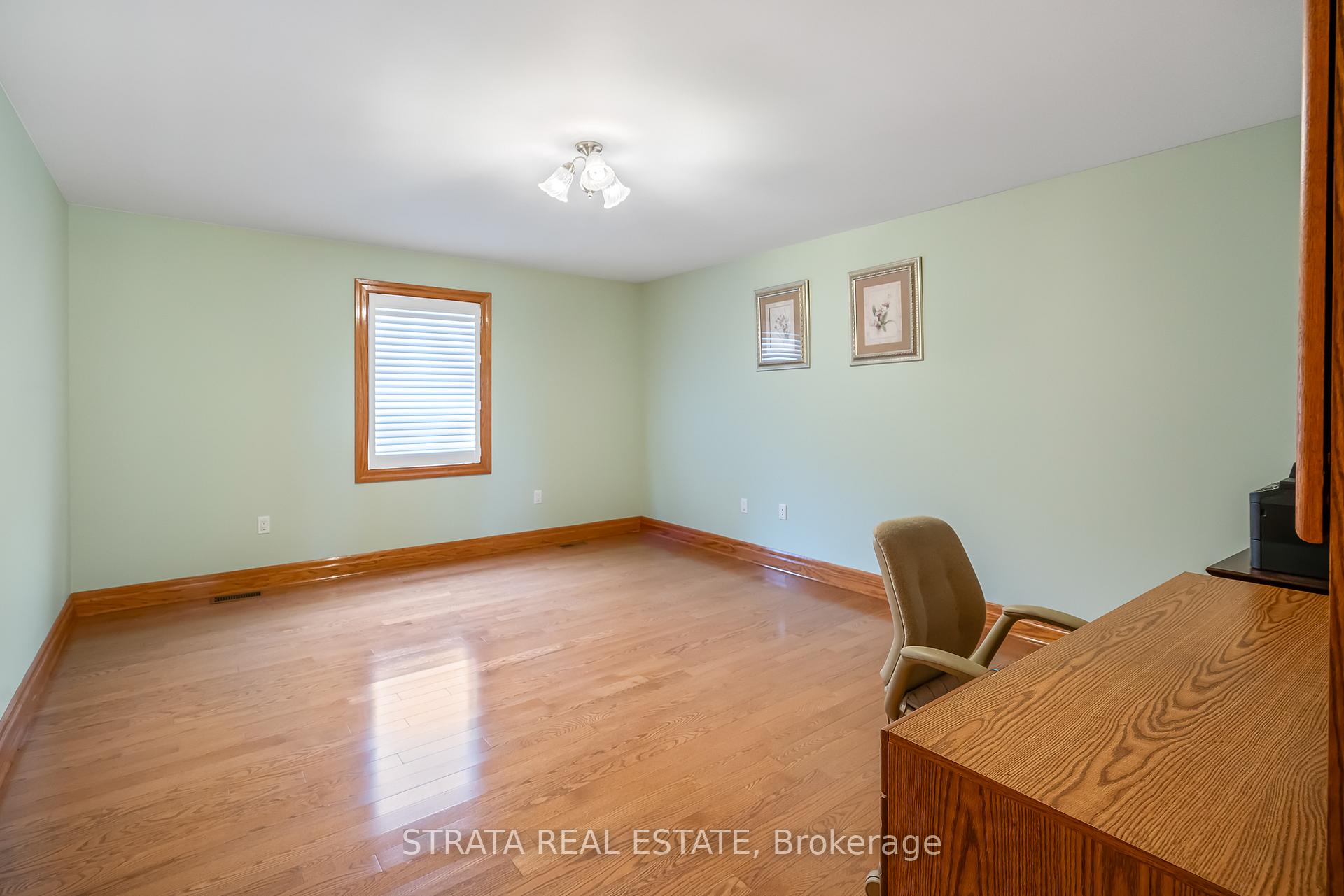 Photo 27 of 51 Breckenridge Boulevard, St. Catharines, Grapeview — HOMEH